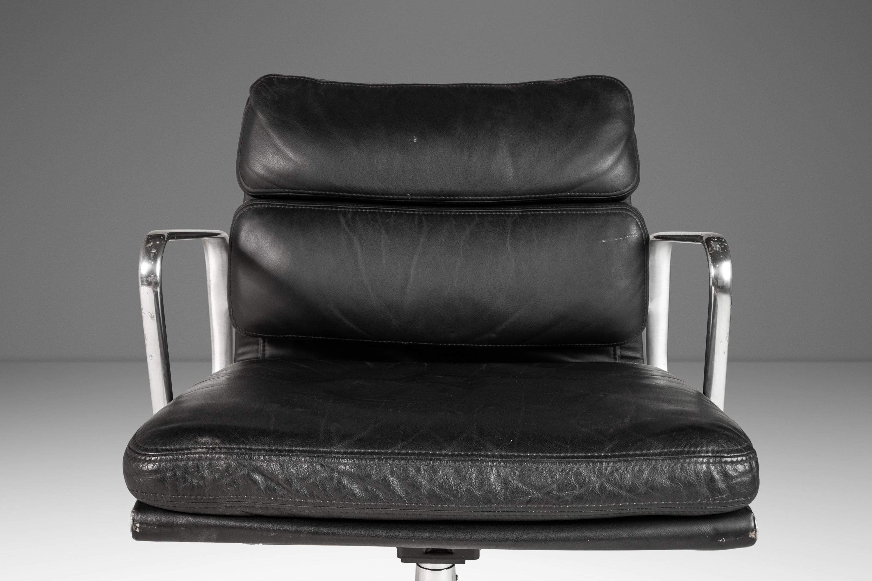 American Soft Pad Management Office Chair in Leather by Eames for Herman Miller, c. 1995