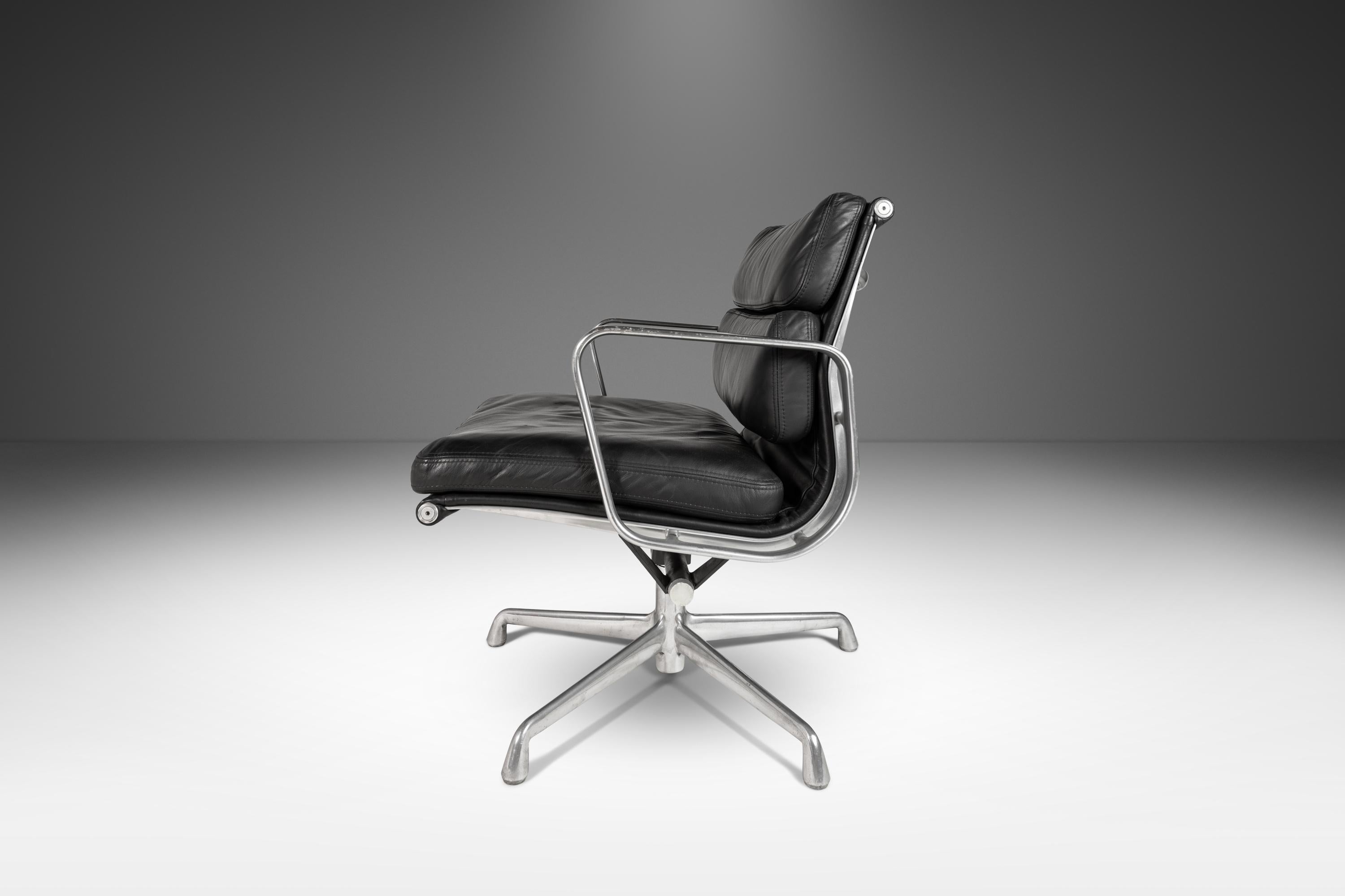 Steel Soft Pad Management Office Chair in Leather by Eames for Herman Miller, c. 1995