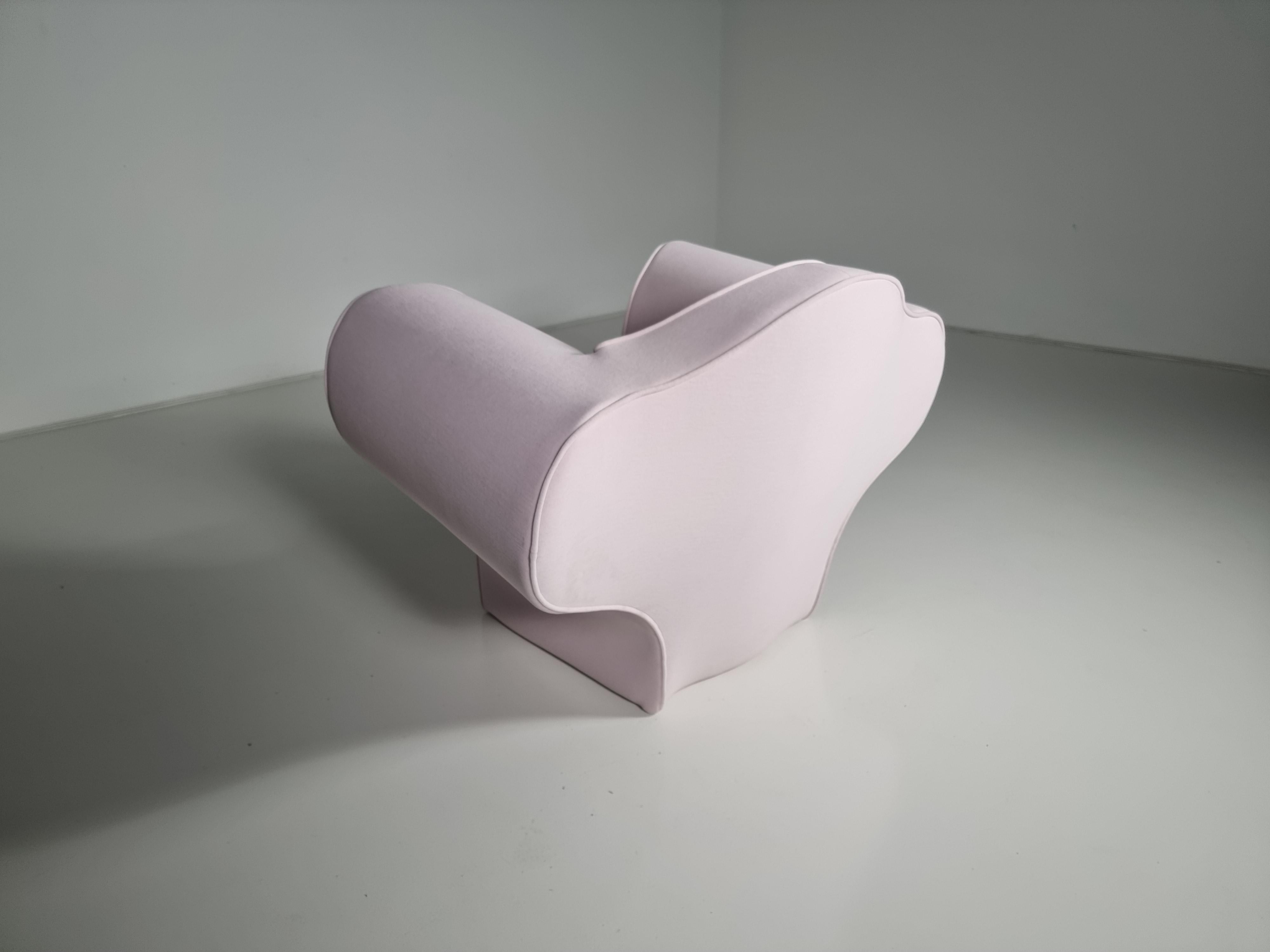 Soft Pink Big Easy Lounge Chair by Ron Arad for Moroso In Excellent Condition For Sale In amstelveen, NL