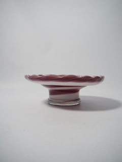 Plat / bol en verre de Murano rose tendre, Italie années 1950