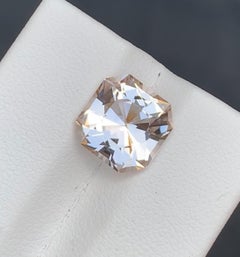 Soft Pink Natural Morganite 4.15 Carat Radiant Cut Loose Gemstone for Ring