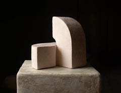 Handgefertigte Skulptur in zartem Rosa von Rachael Heritage