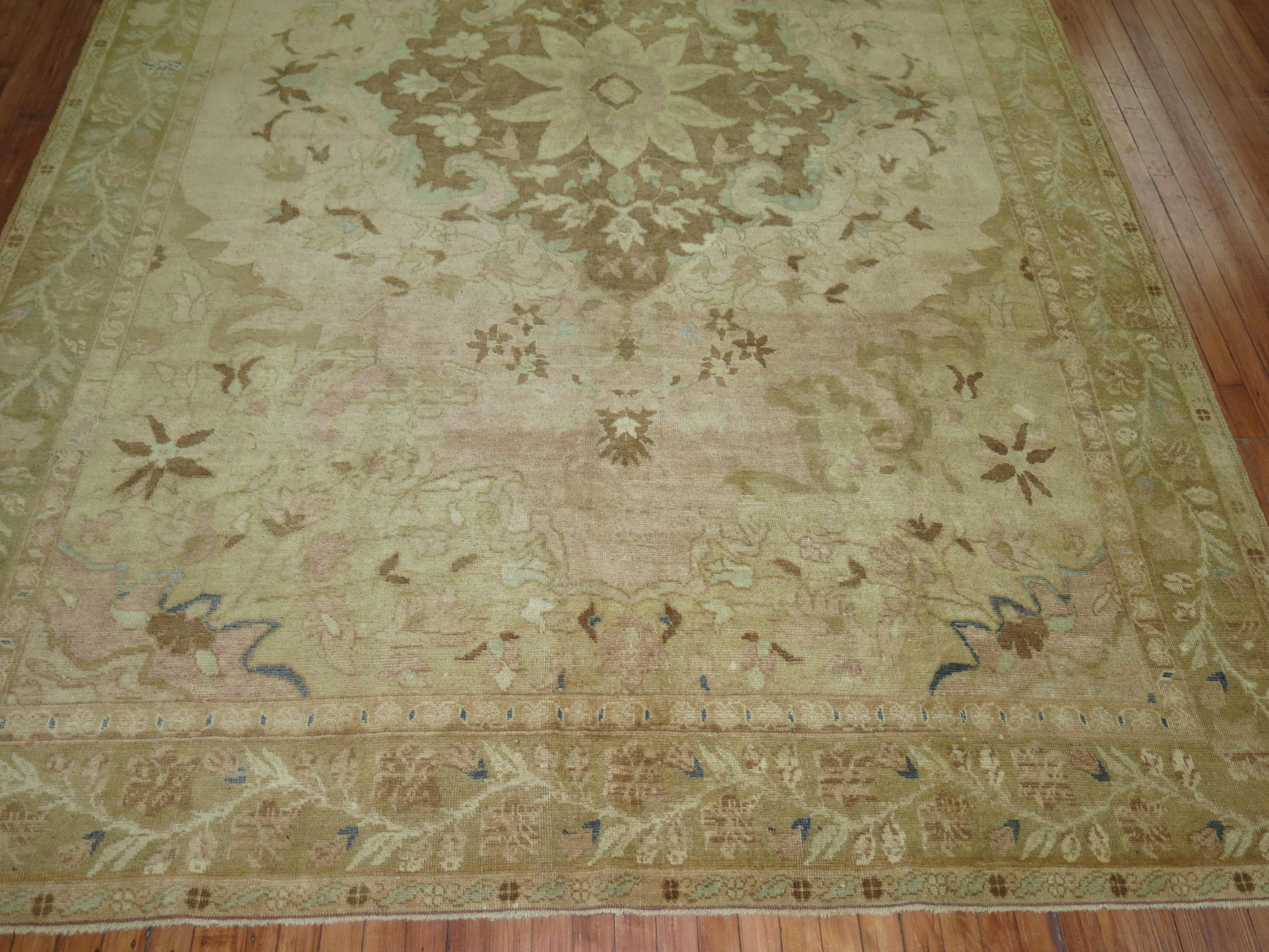 Soft Pink Turkish Oushak Rug In Good Condition For Sale In New York, NY