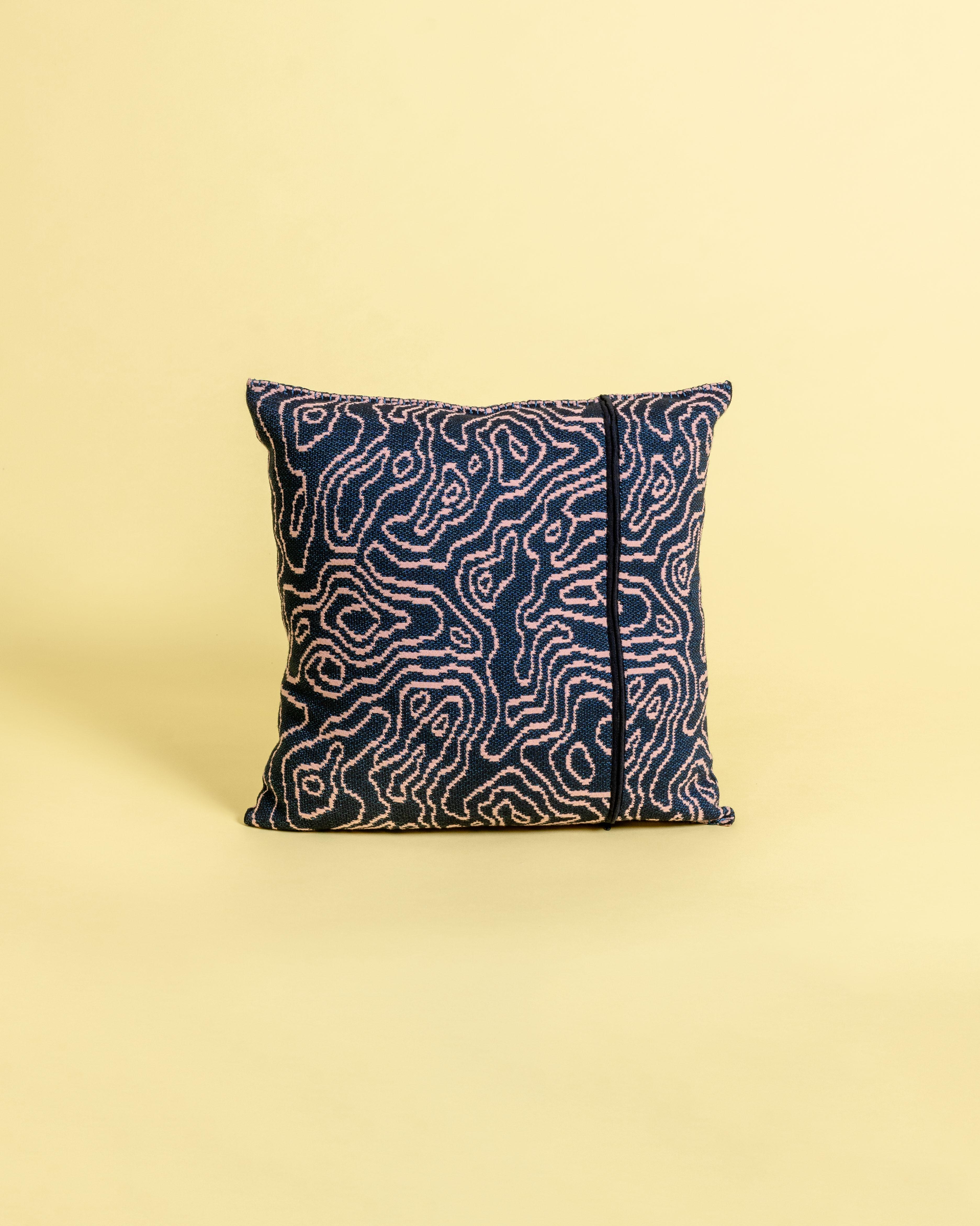 Allemand Taie d'oreiller en viscose douce, marine/rose en vente