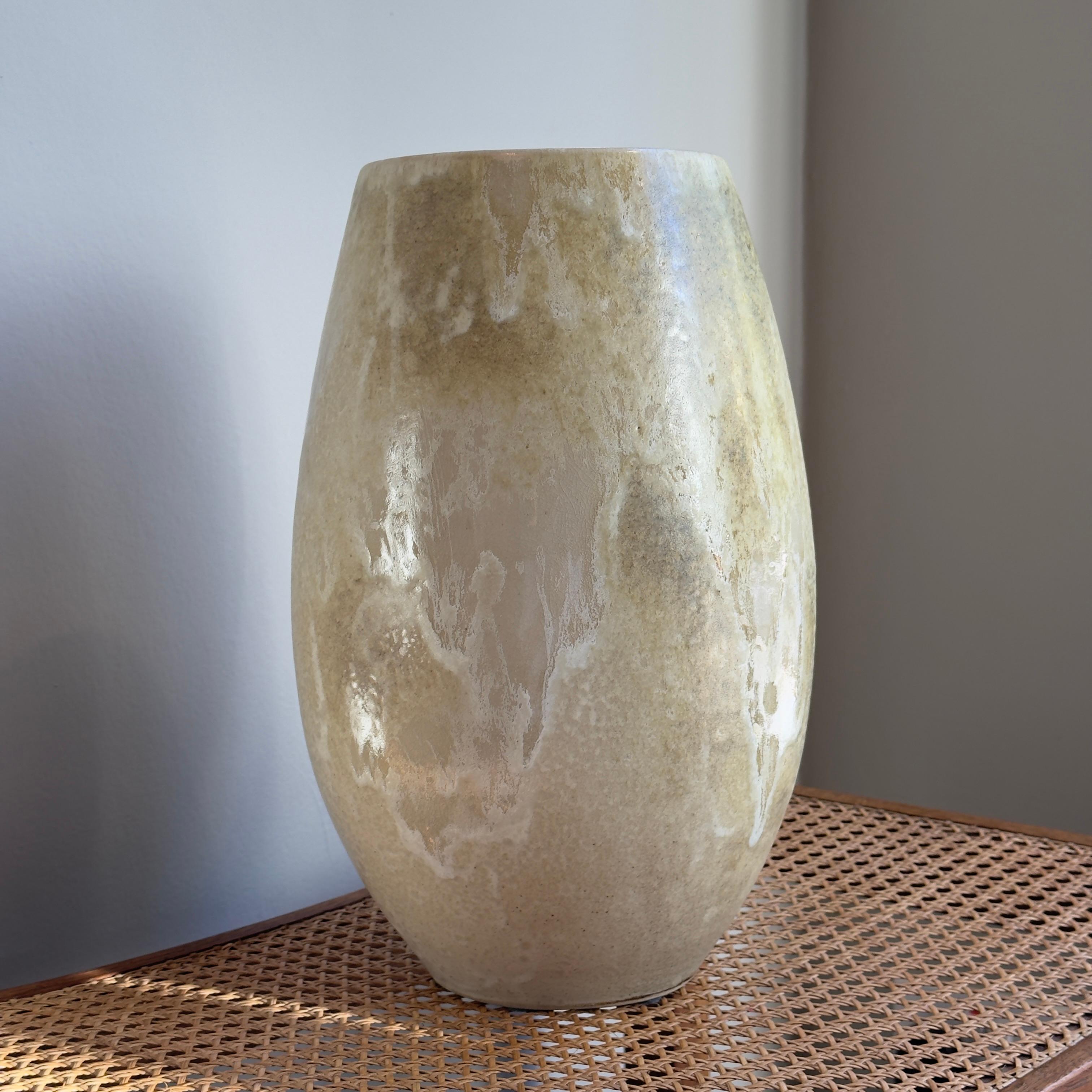 Zartgelbe spitz zulaufende Vase, K H Würtz, Dänemark im Zustand „Neu“ im Angebot in London, GB