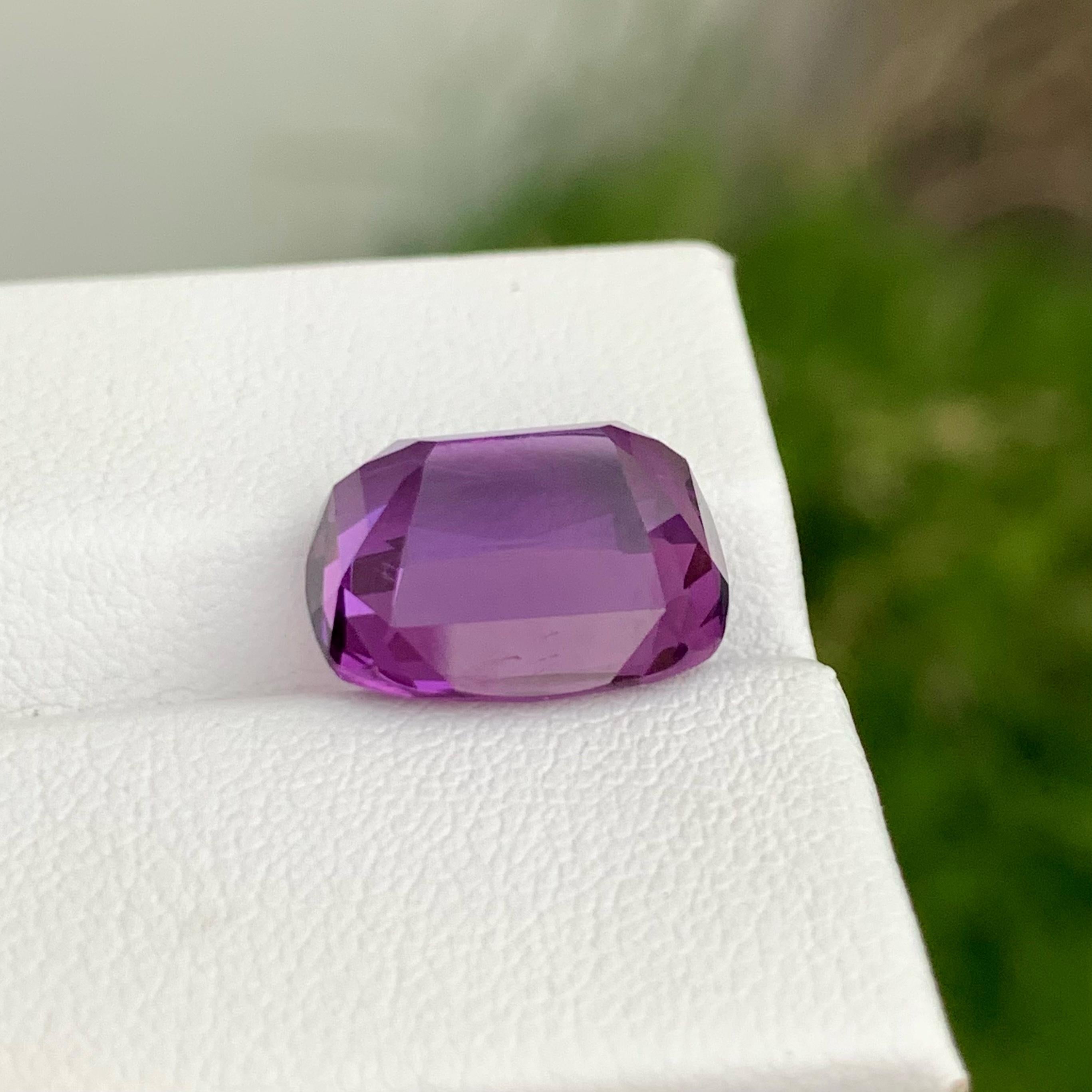 Modern Softening Purple Amethyst Stone 8.70 carats Cushion Cut Natural Brazilian Gem For Sale