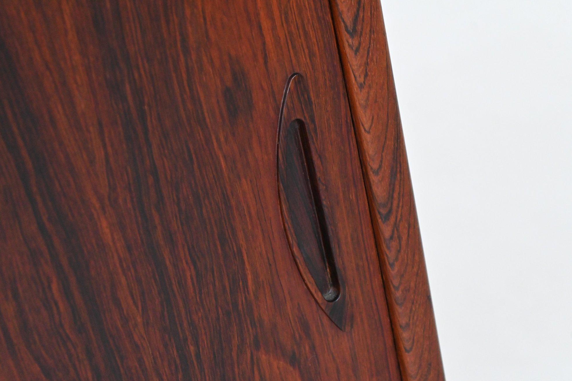 Credenza a gambe incrociate Sofus Jorgensen in palissandro Nyrup Danimarca 1960 in vendita 6