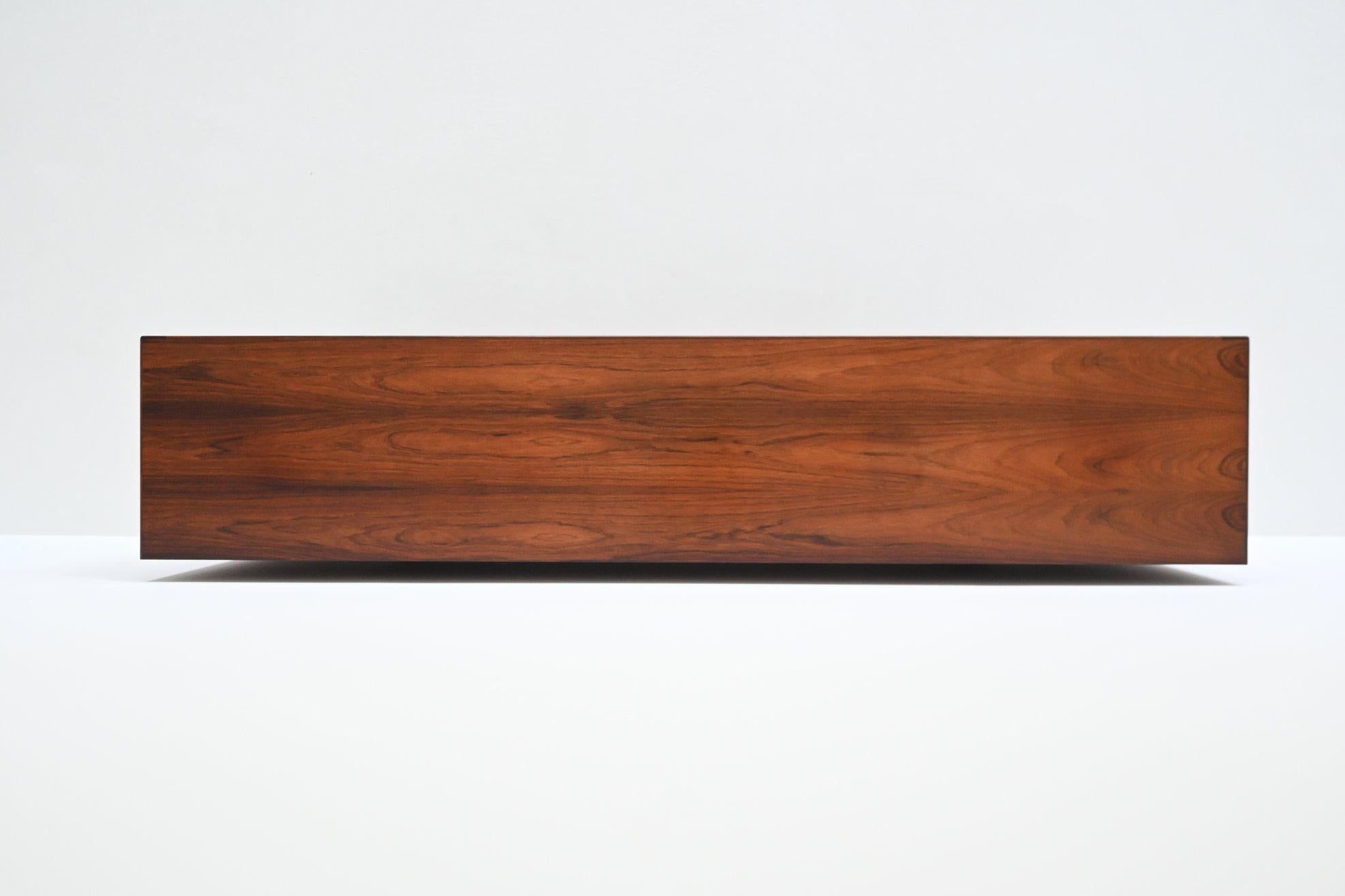 Credenza a gambe incrociate Sofus Jorgensen in palissandro Nyrup Danimarca 1960 in vendita 13