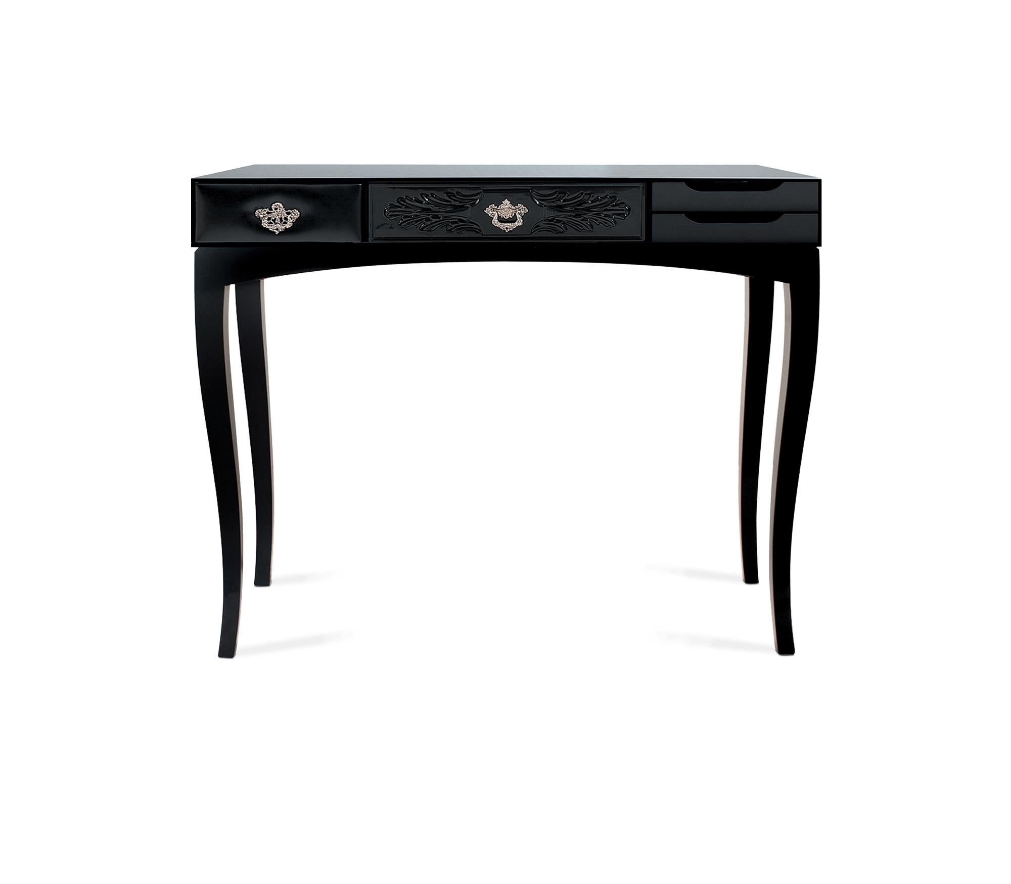 Sculpté Console Soho noire, bois artisanal, laiton à feuilles d'or et verre - Boca do Lobo en vente