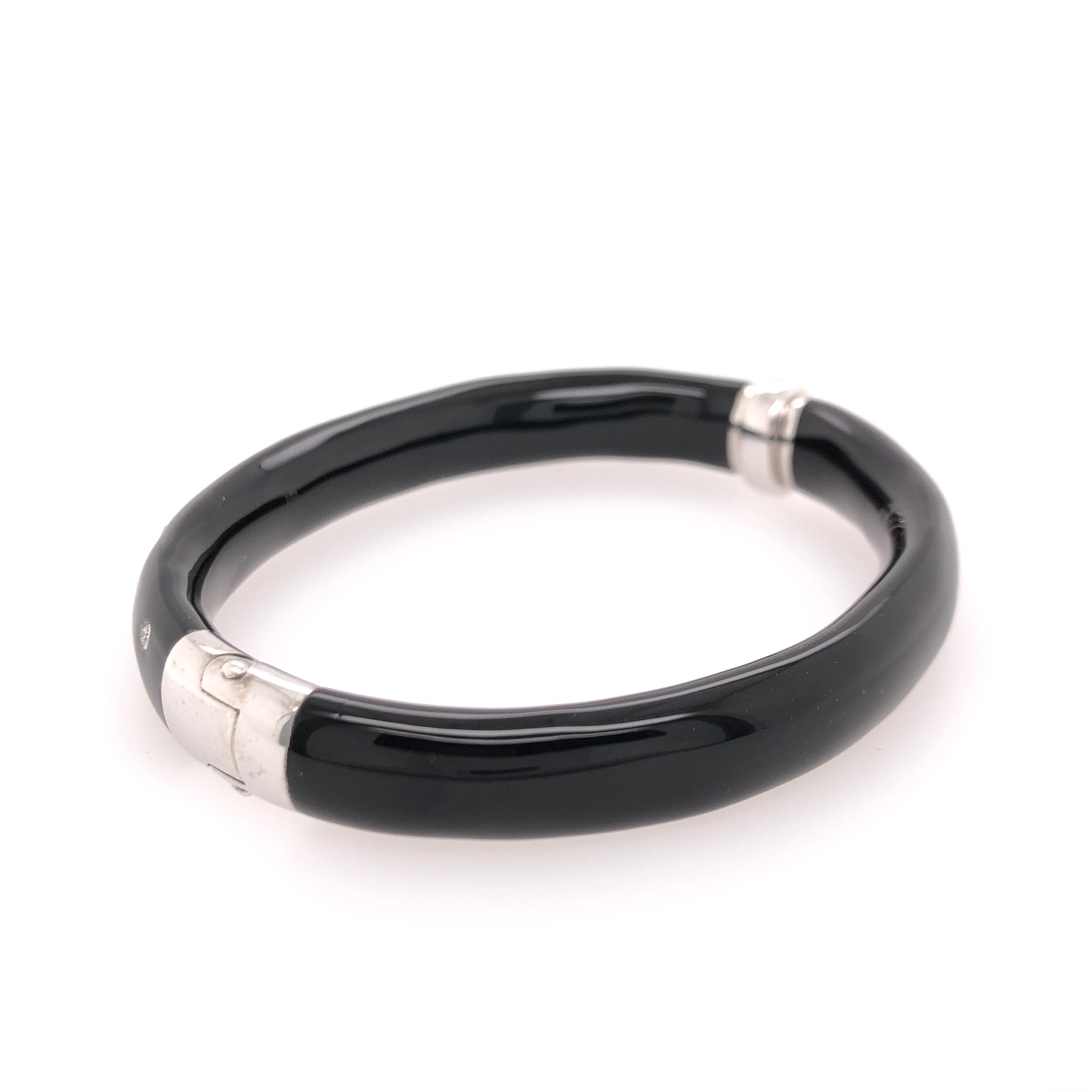 Modern Soho Black Enamel Bangle Bracelet with Diamonds