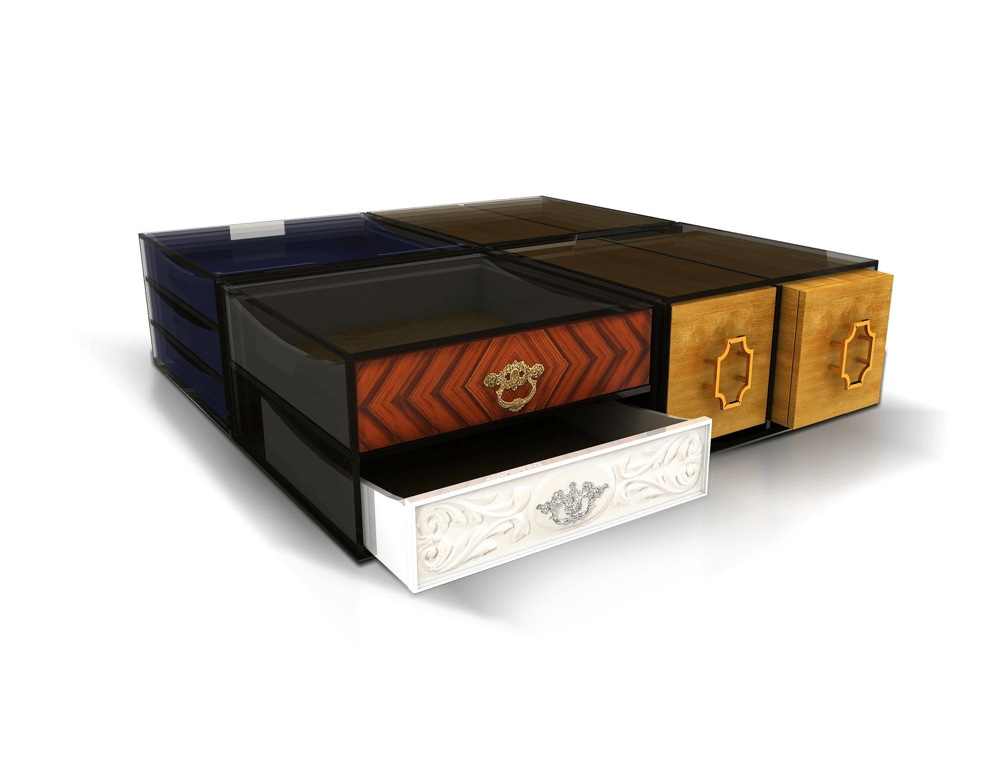 Pièce pionnière de Boca do Lobo, ce buffet révolutionnaire met en valeur un design irrévérencieux et le meilleur savoir-faire portugais. SOHO est la première collection de la marque, qui a fait ses premiers pas à l'international en étant présentée