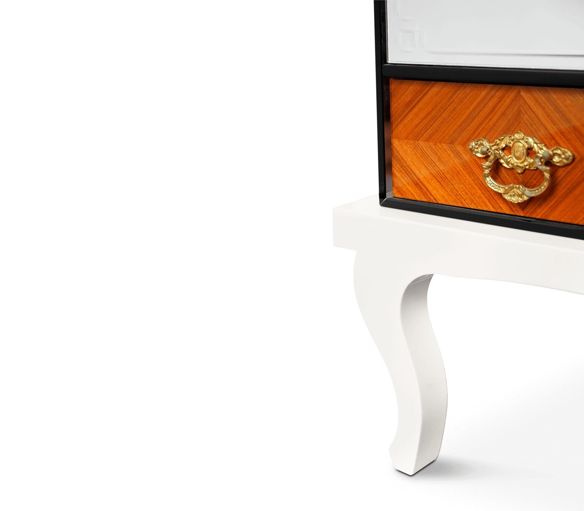 Métal Buffet Soho fait main, marqueterie et feuille d'or - Boca do Lobo en vente