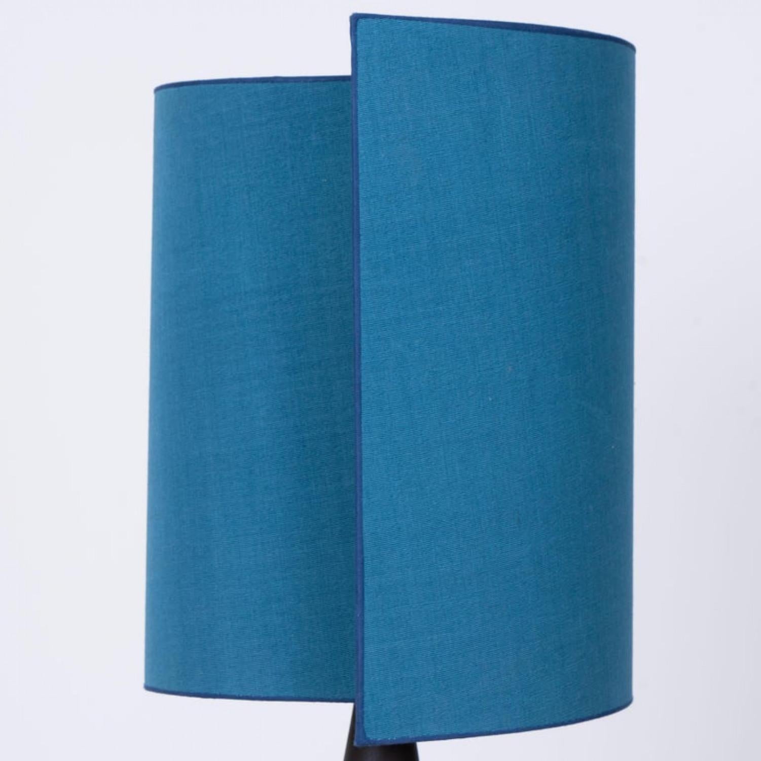 Soholm-Lampe mit maßgefertigtem Lampenschirm aus neuer Seide René Houben, 1960er Jahre (Moderne der Mitte des Jahrhunderts) im Angebot