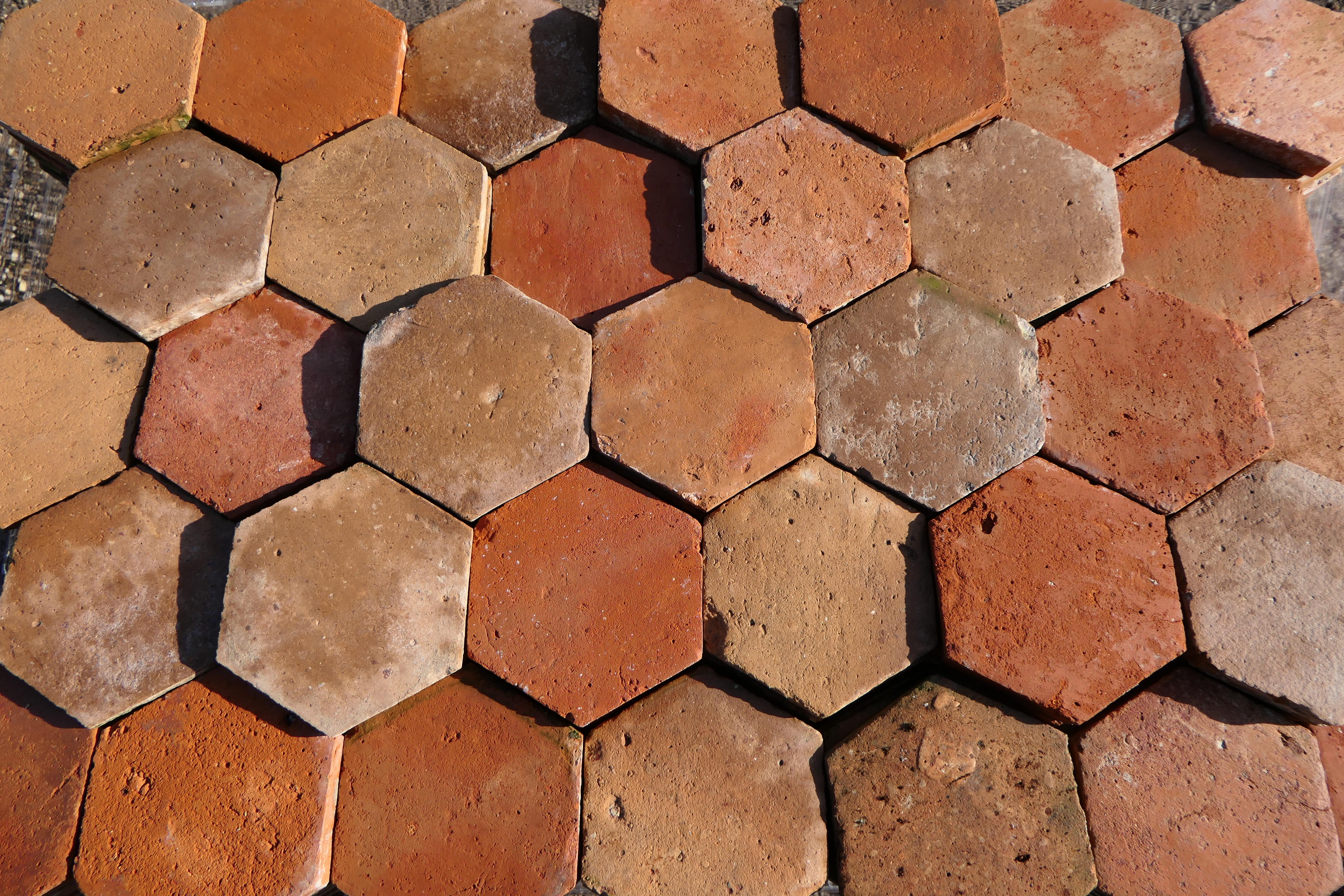 Terre cuite Tiles français anciens en terre cuite (17-18-19e siècles) en vente