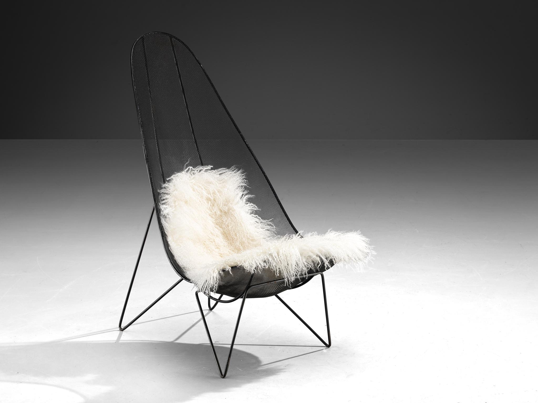 Acier Sol Bloom Patio 'Scoop' Chair with Table in Black Steel Mesh (en anglais)  en vente