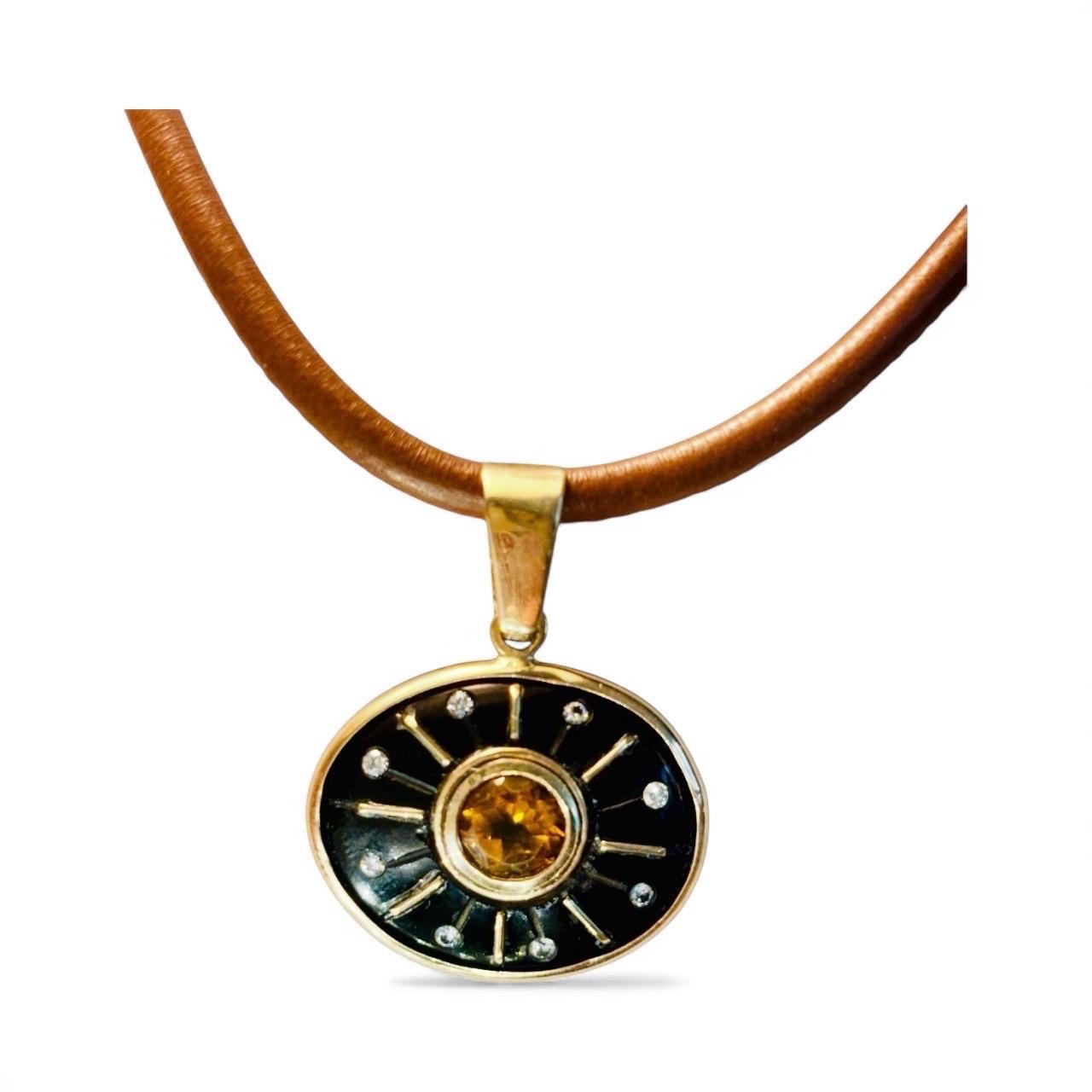 Taille mixte Pendentif SOL, Onyx noir, Citrine, Diamants et or 14k en vente