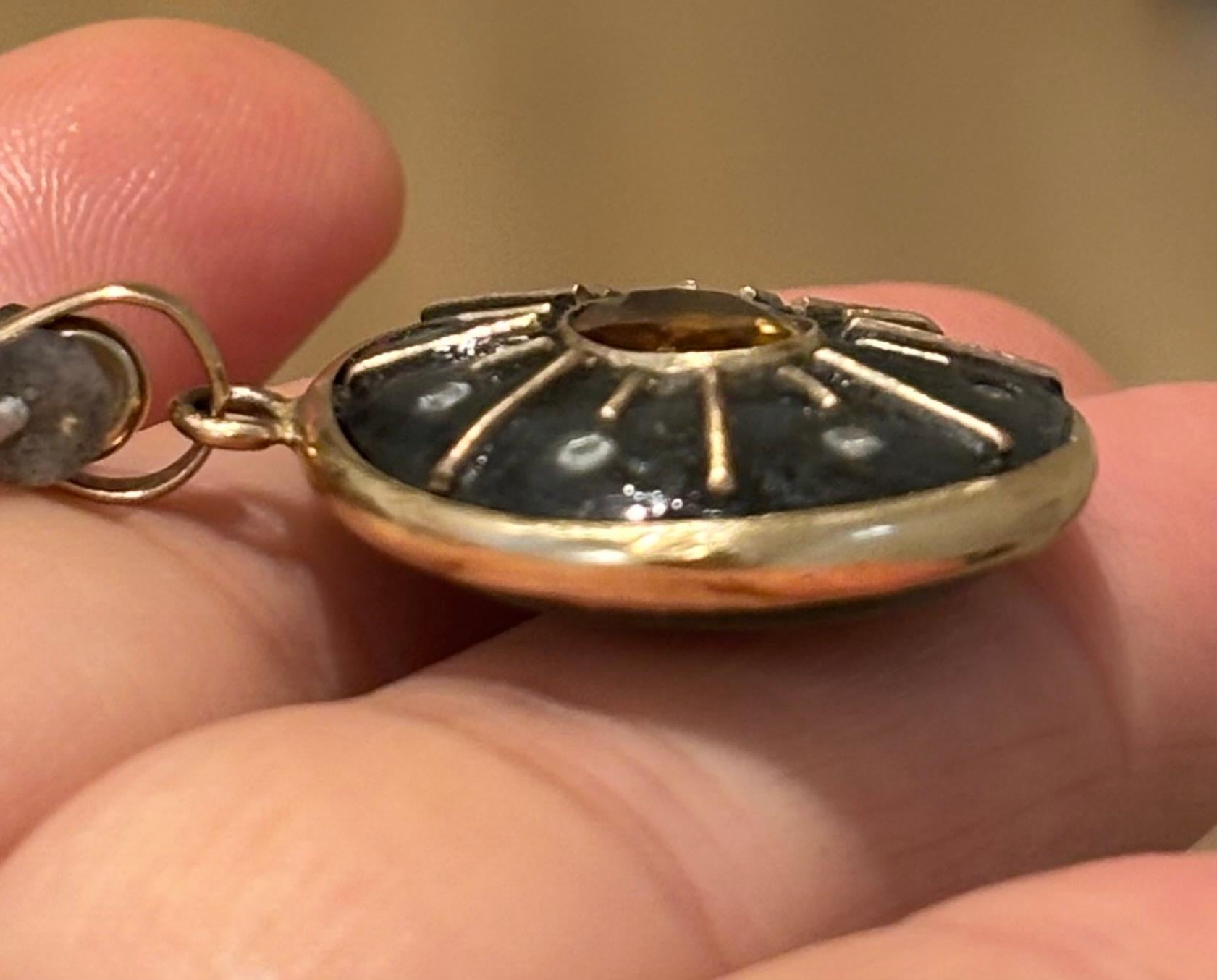 Pendentif en or 14 carats, labradorite, tourmaline, diamants en vente 2