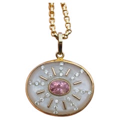 Ciondolo SOL in pietra di luna con tormalina rosa, raggi di sole in diamante e oro 14k