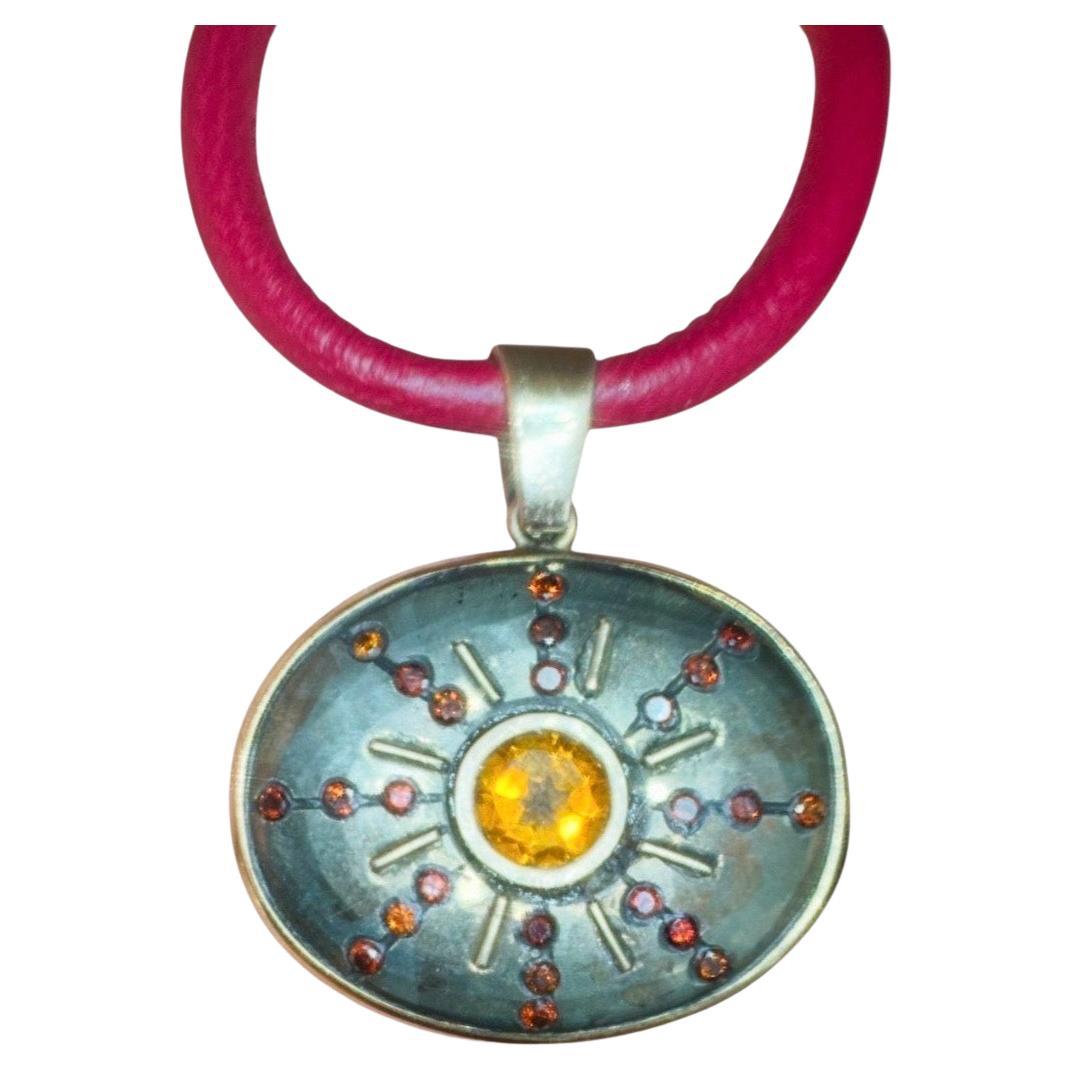 Pendentif SOL, pyrite, citrine, diamants rouges et or 14k Unisexe en vente