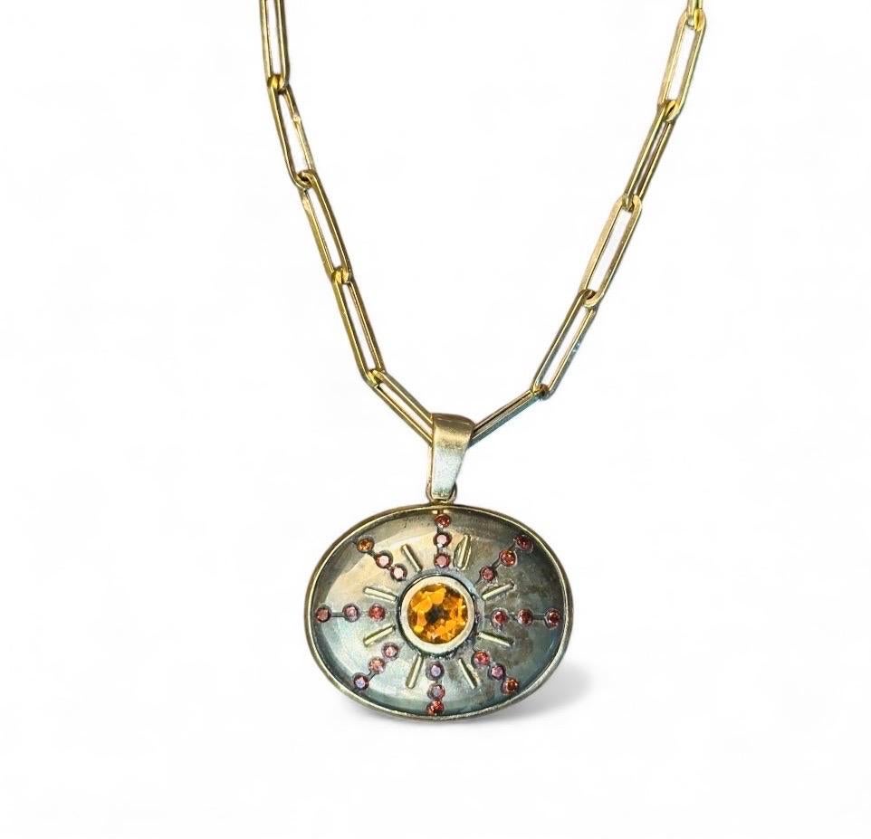 Pendentif SOL, pyrite, citrine, diamants rouges et or 14k en vente 1