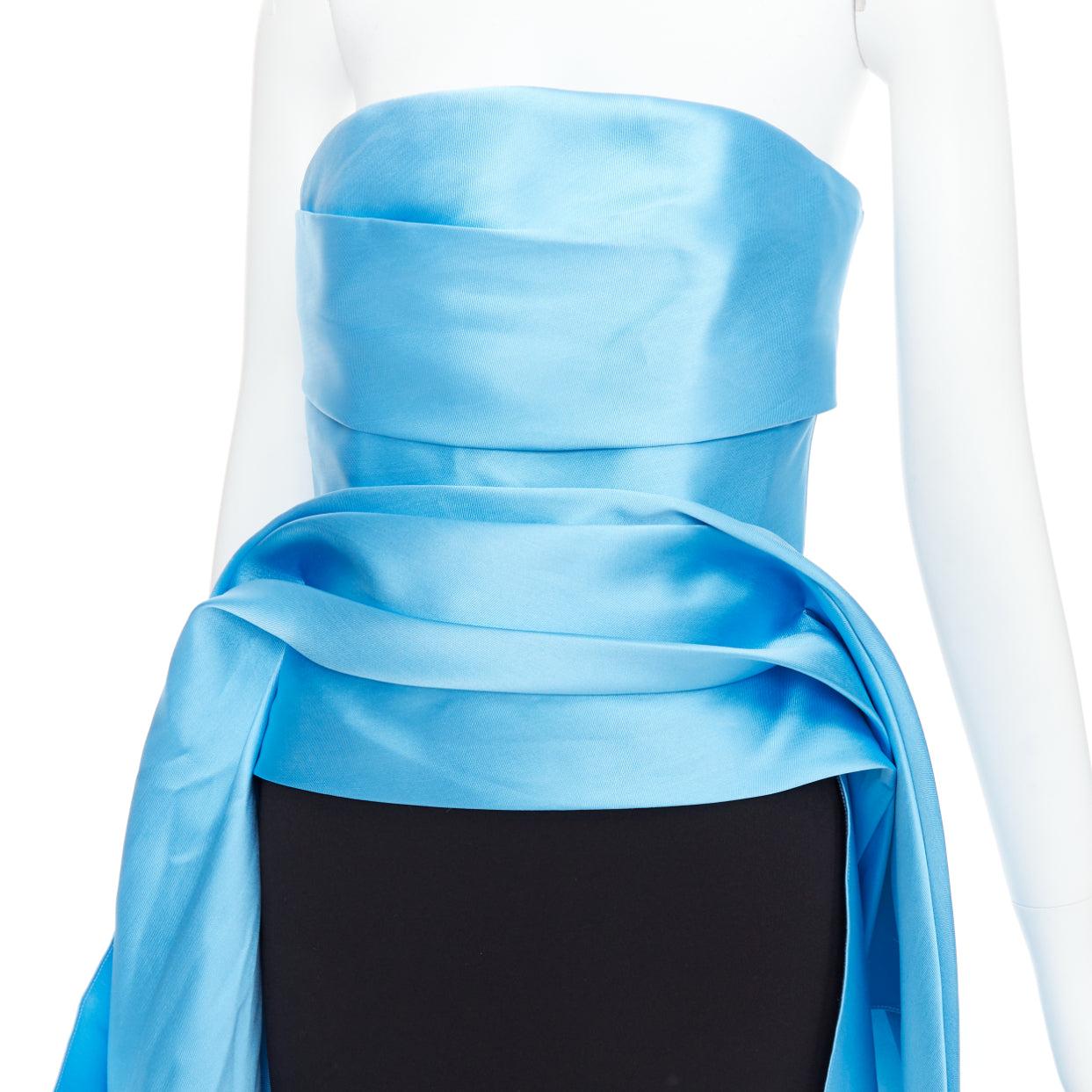 SOLACE LONDON The Darra blue satin draped black long strapless gown UK8 S
Reference: VACN/A00060
Brand: Solace London
Model: The Darra
Material: Polyester
Color: Blue, Black
Pattern: Solid
Closure: Zip
Lining: Black Fabric
Extra Details: Solace