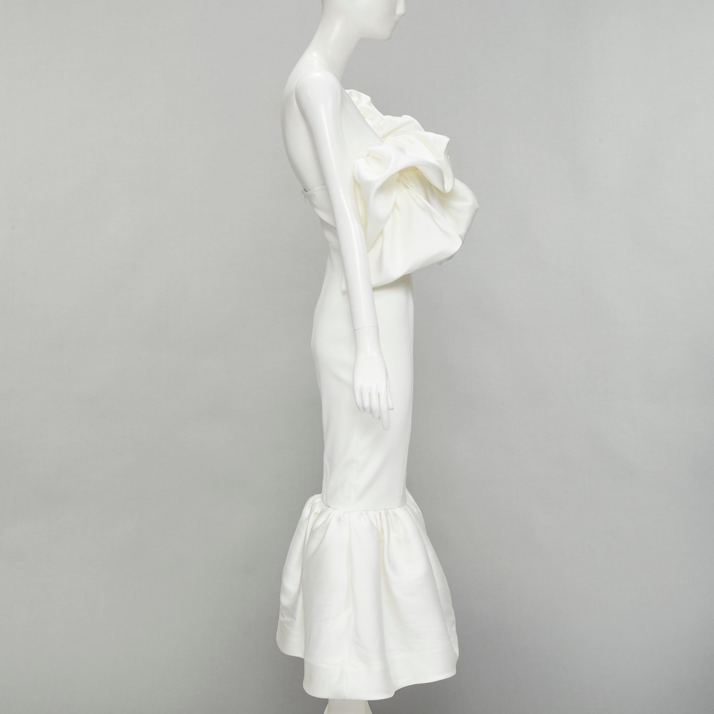 SOLACE Tove Midi white polyester ruffle cascade shoulder flounce dress UK12 M In Excellent Condition For Sale In Hong Kong, NT