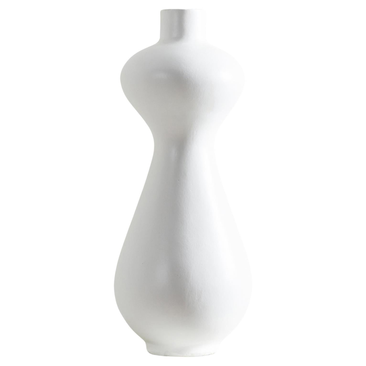 Vaso alto Solace, forma organica fatta a mano in Whiting