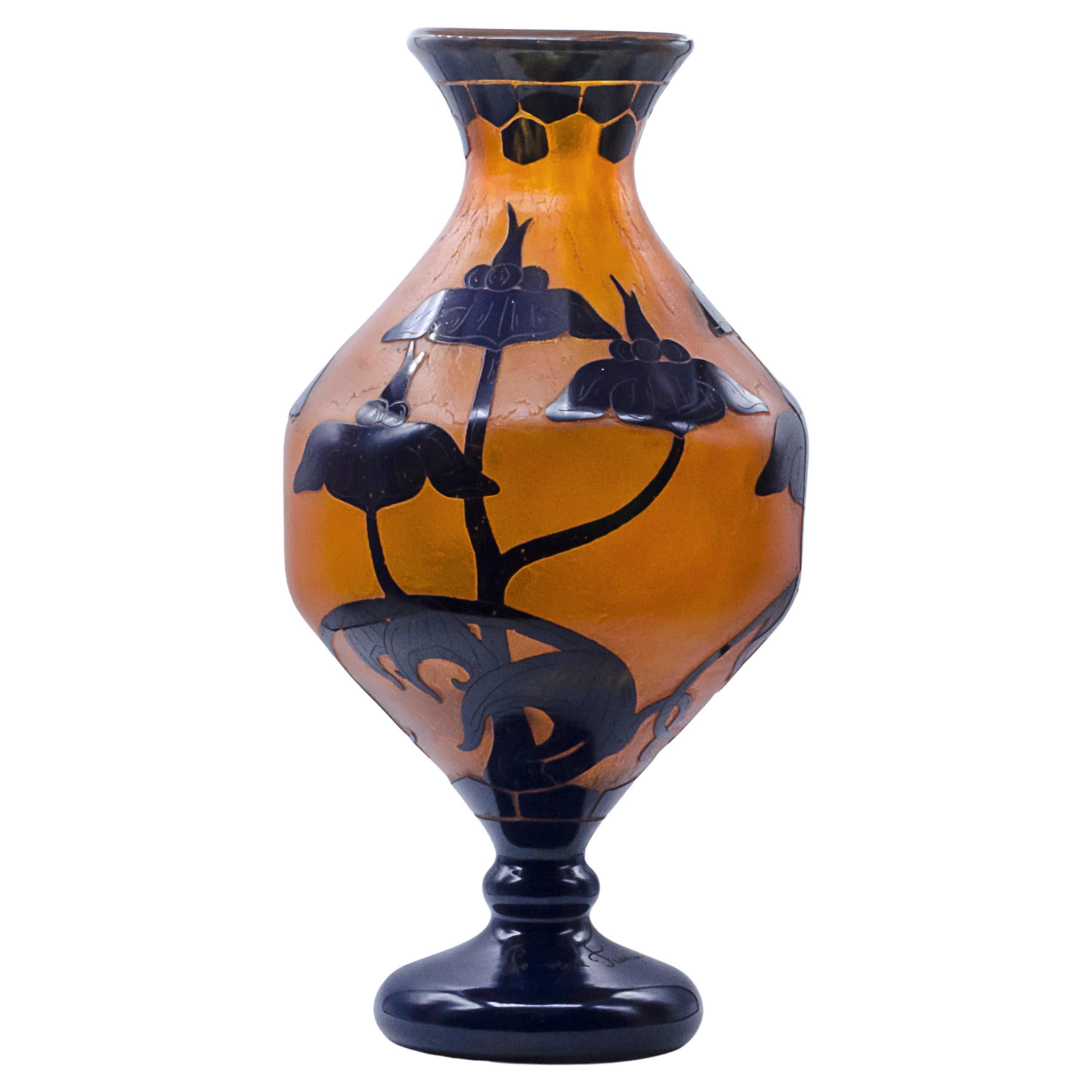 "Solanée" Vase by Le Verre Français