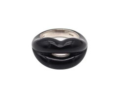 SOLANGE AZAGURY-PARTRIDGE Black Enamel Hot Lips Ring In .925 Sterling Silver