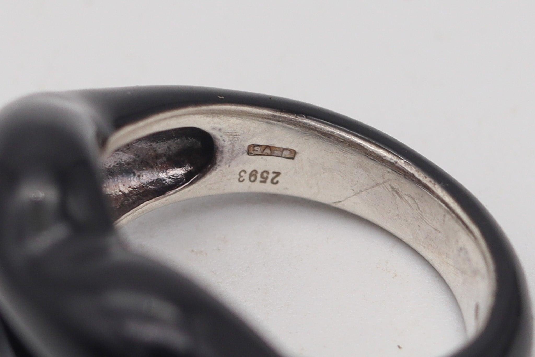 Modernista Solange Azagury-Partridge Anello Labbra Calde con smalto nero in argento 925 in vendita