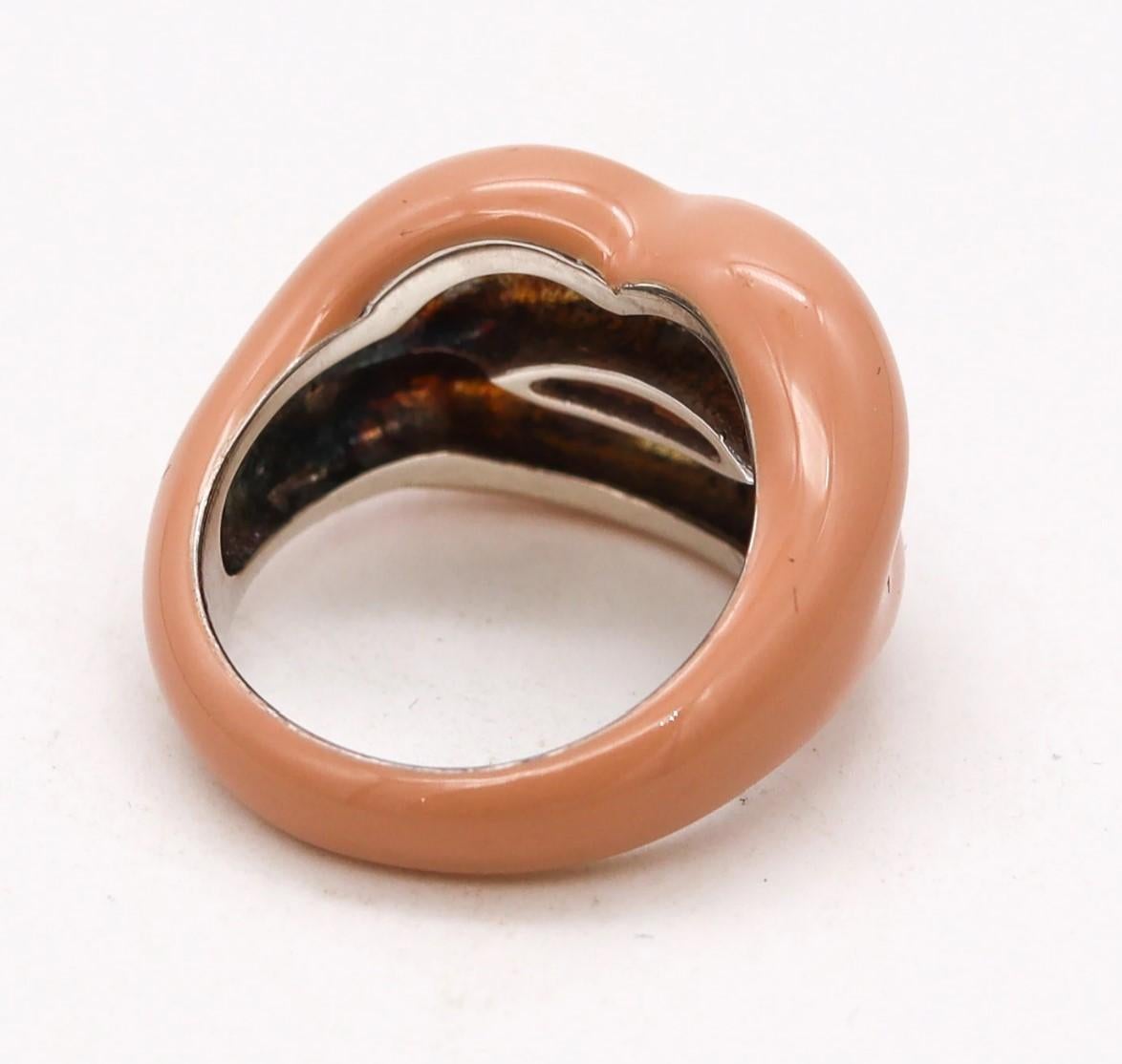 Contemporary Solange Azagury-Partridge British Hot-Lips Ring 925 Sterling Silver Peach Enamel For Sale