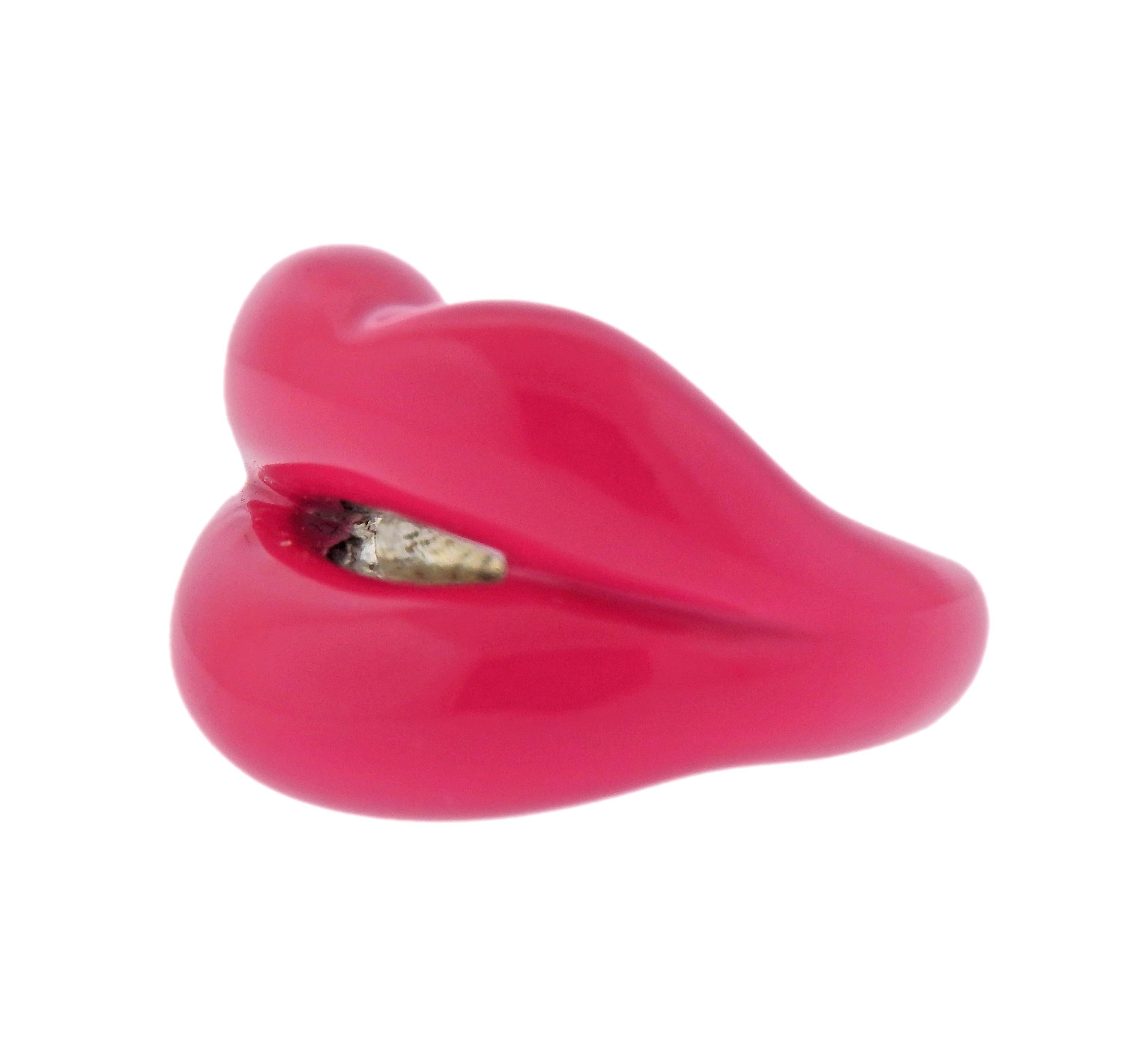 Sterling silver and hot pink enamel lips ring by Solange Azagury-Partridge. Ring size - 4.5, ring top is 16mm wide. Marked: 925, English maker's marks. Weight - 11.7 grams.