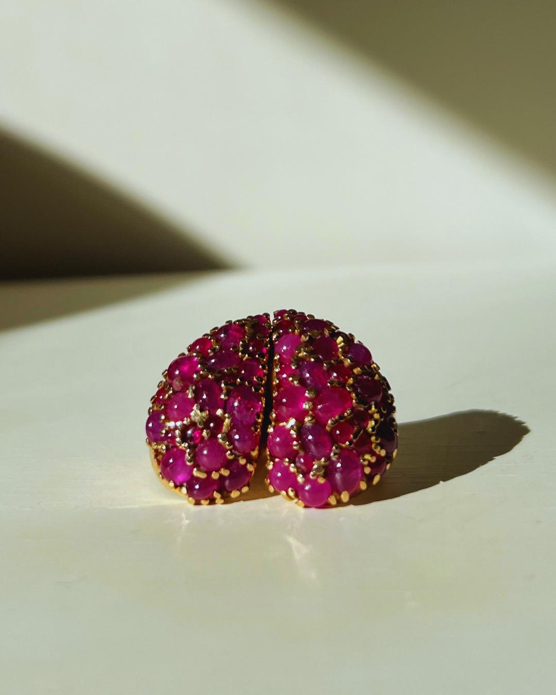 Cabochon Solange Azagury-Partridge Ruby and 18k Gold Two Finger Heart Ring, 2002 For Sale