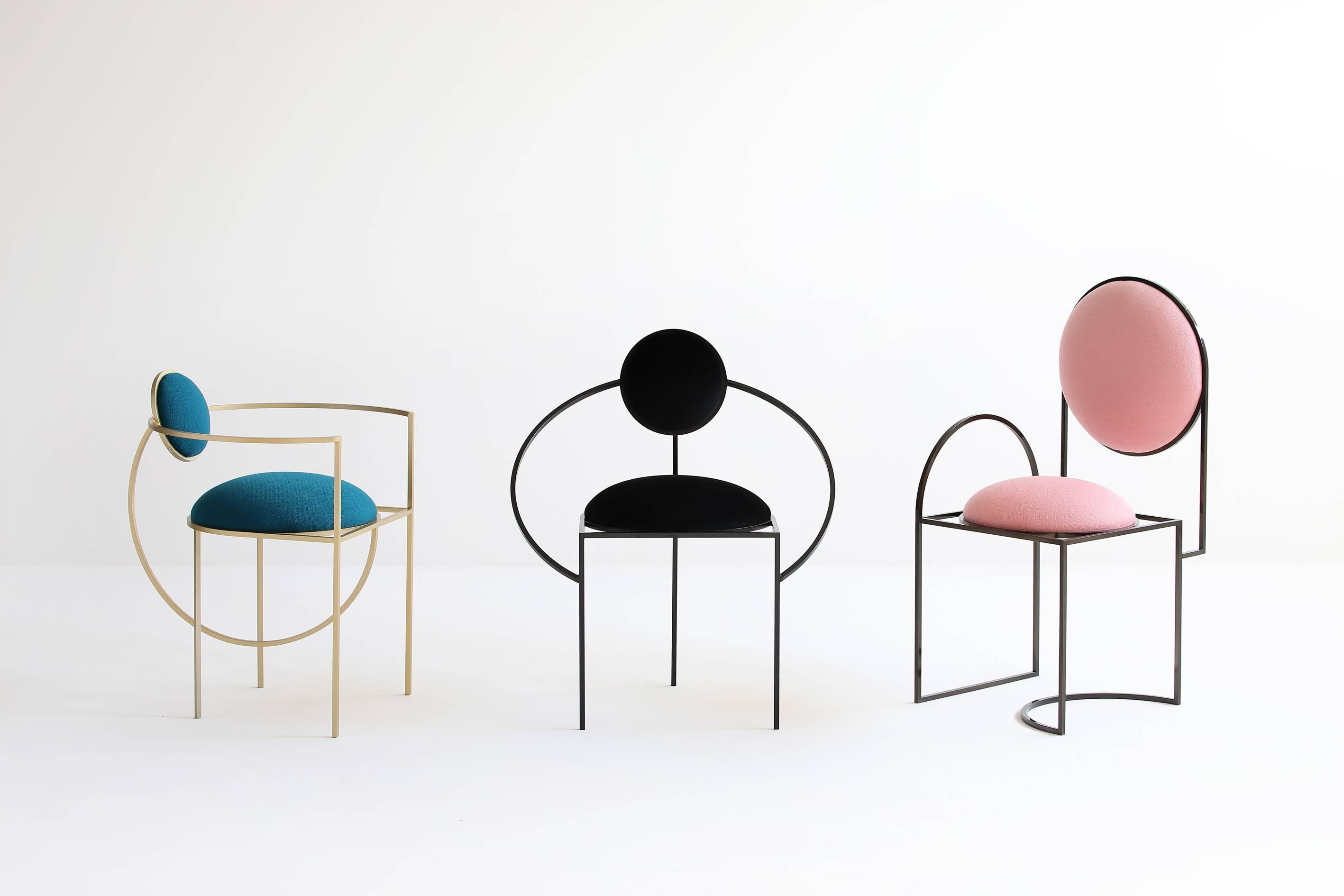 This is the first time that Bohinc explores a design favorite; the chair, produced by Matter of Stuff. 

In the collection, Lara Bohinc develops her stellar themes, finding inspiration in planetary and lunar orbits, whose curved trajectories drive