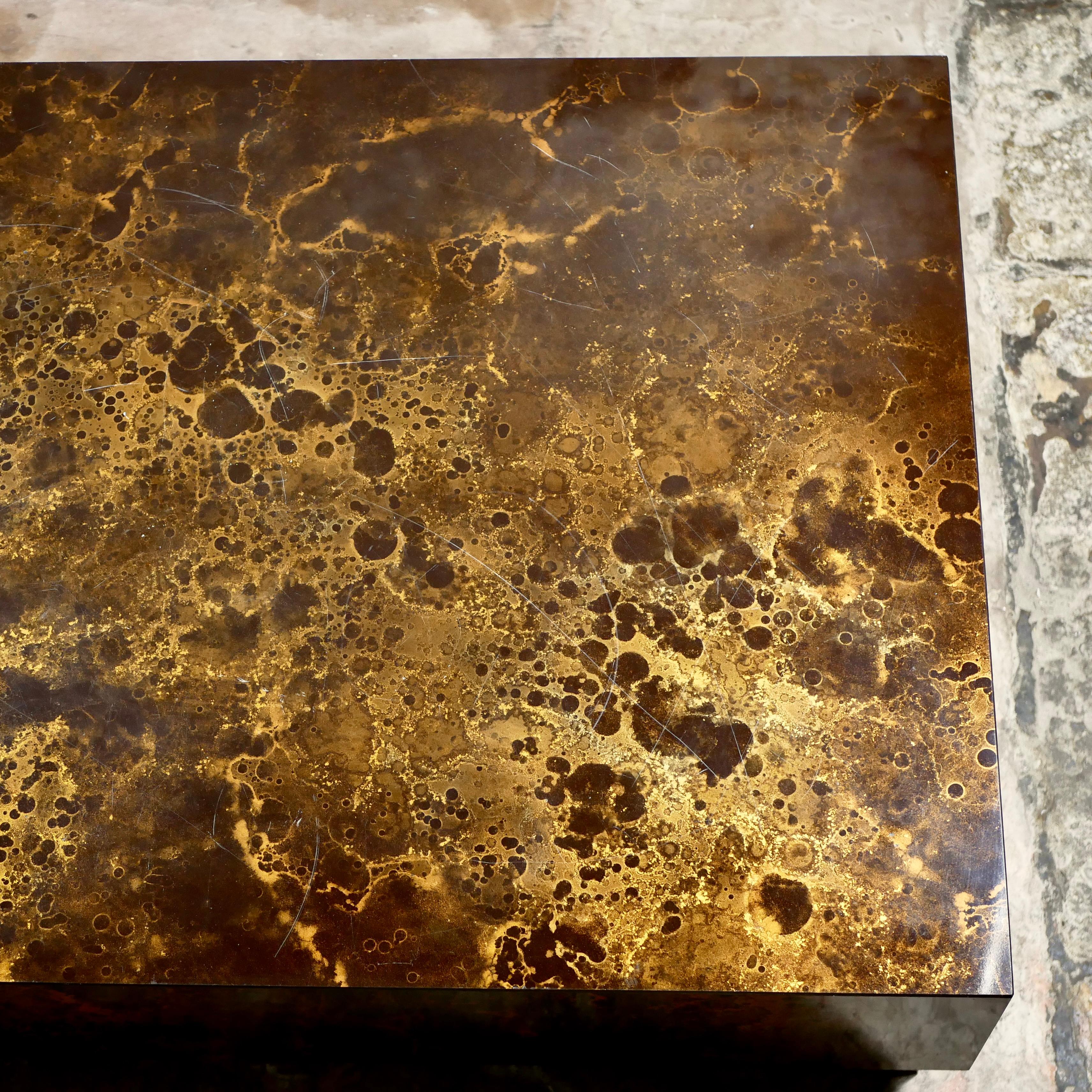 Grande table basse éruption solaire par Guy Lefèvre pour Ligne Roset, 1970 4