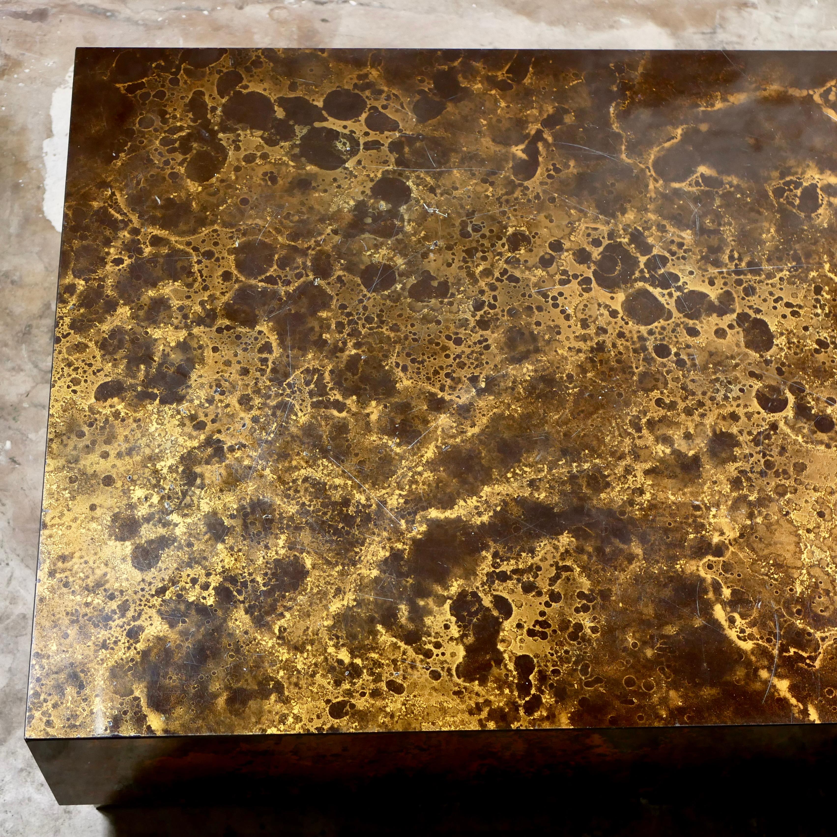 Grande table basse éruption solaire par Guy Lefèvre pour Ligne Roset, 1970 5