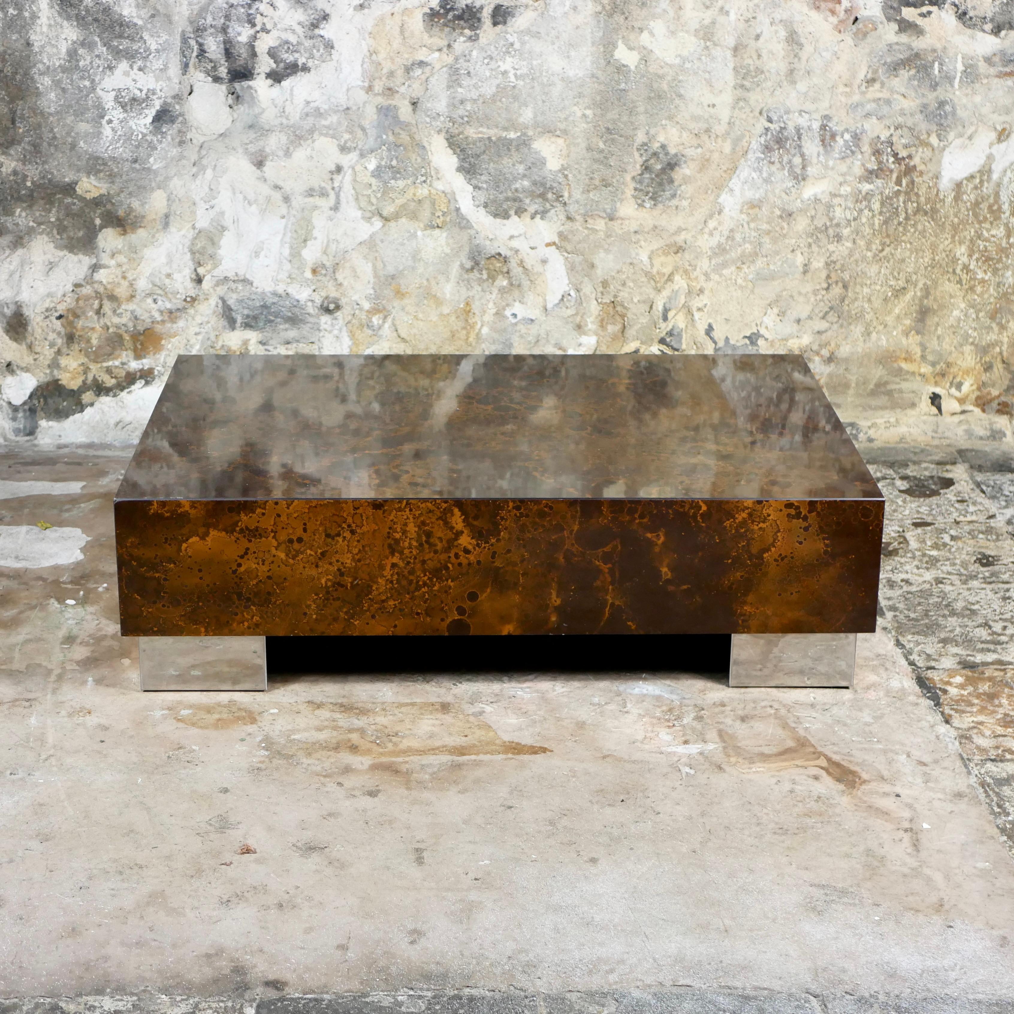 Grande table basse éruption solaire par Guy Lefèvre pour Ligne Roset, 1970 Bon état à Lyon, FR