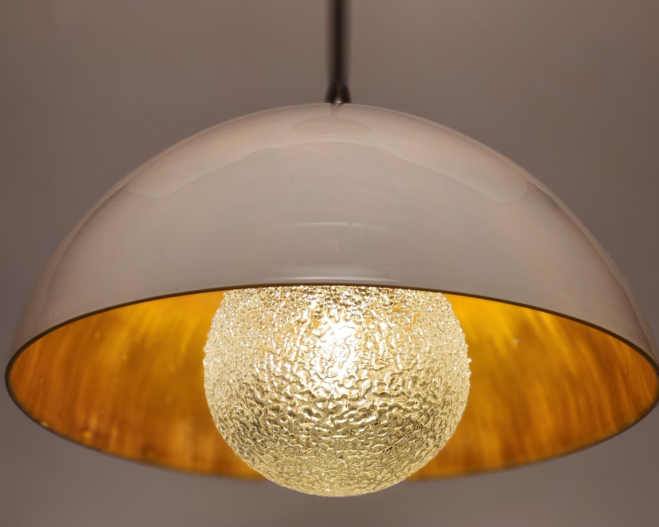 Colgante Solara Hecho a Mano Iluminación Contemporánea de Cristal Personalizable en Nuevo estado para la venta en New York, NY