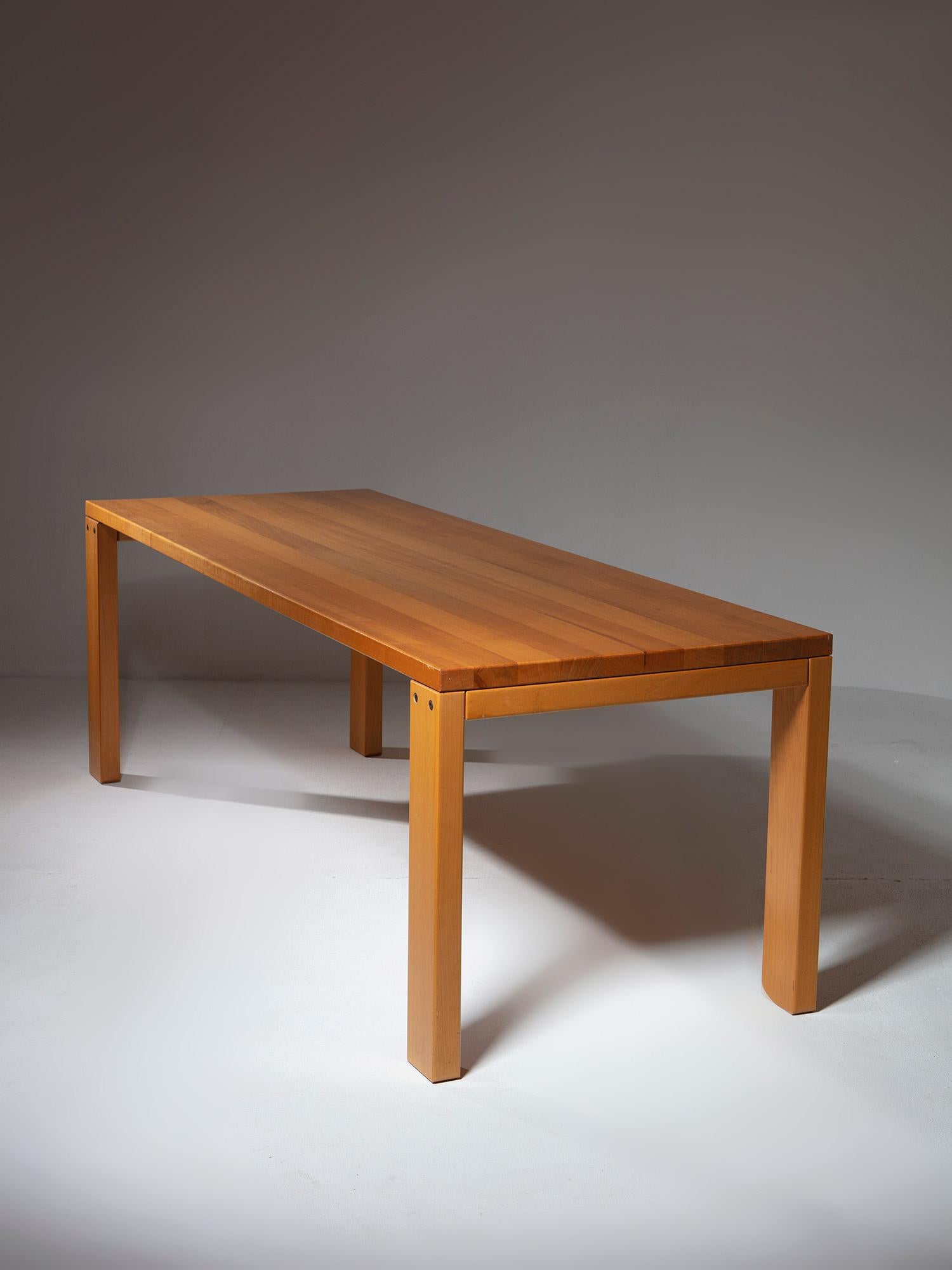 Rare table de salle à manger à rallonge 