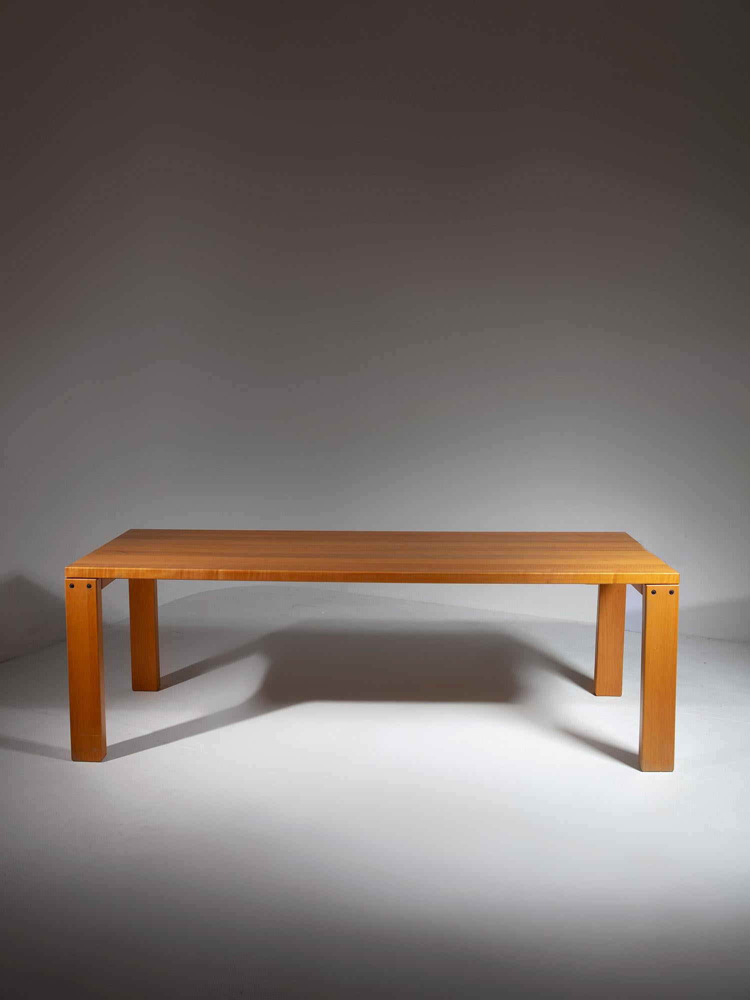 Table de salle à manger 