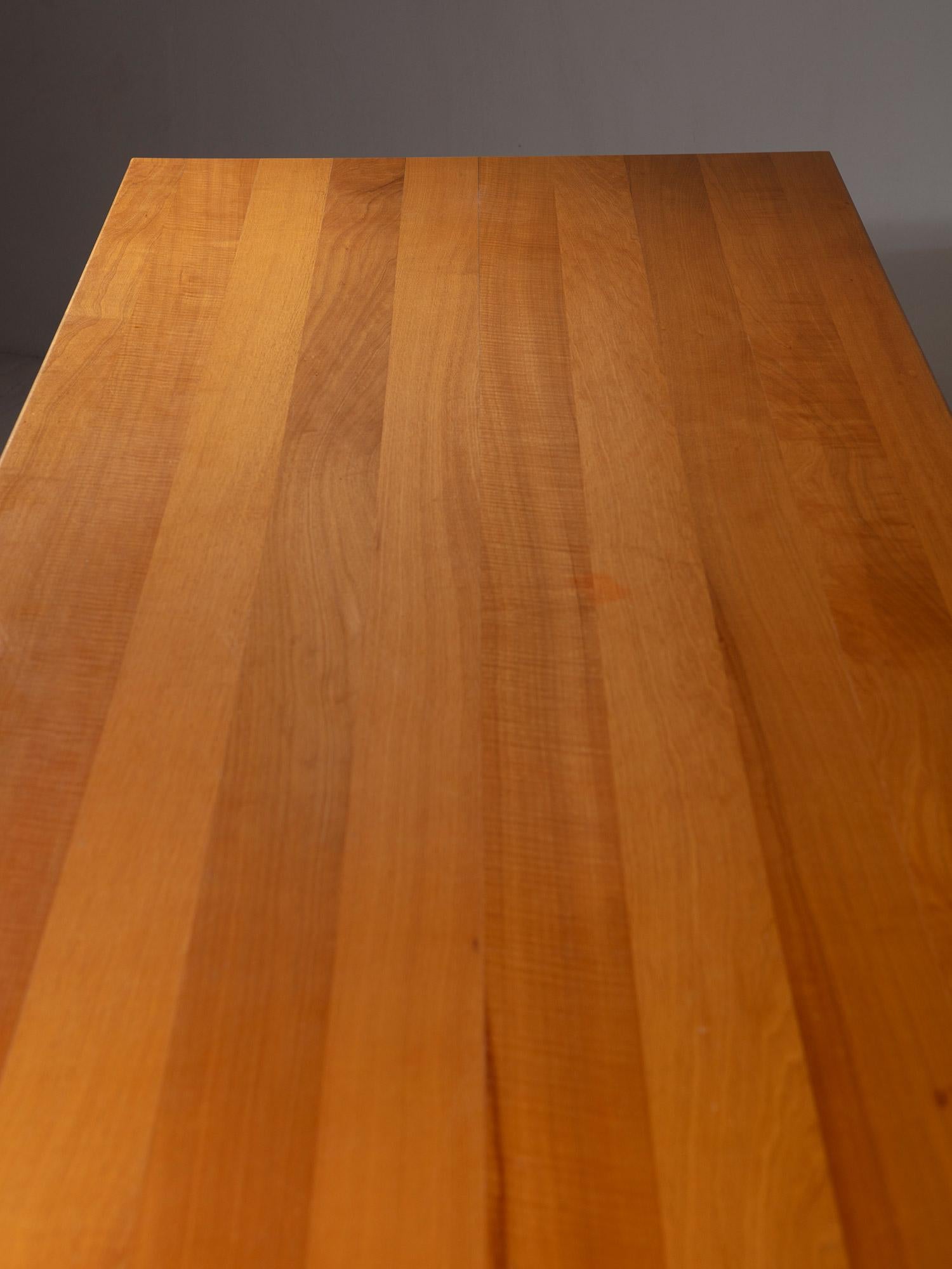 Table de salle à manger 