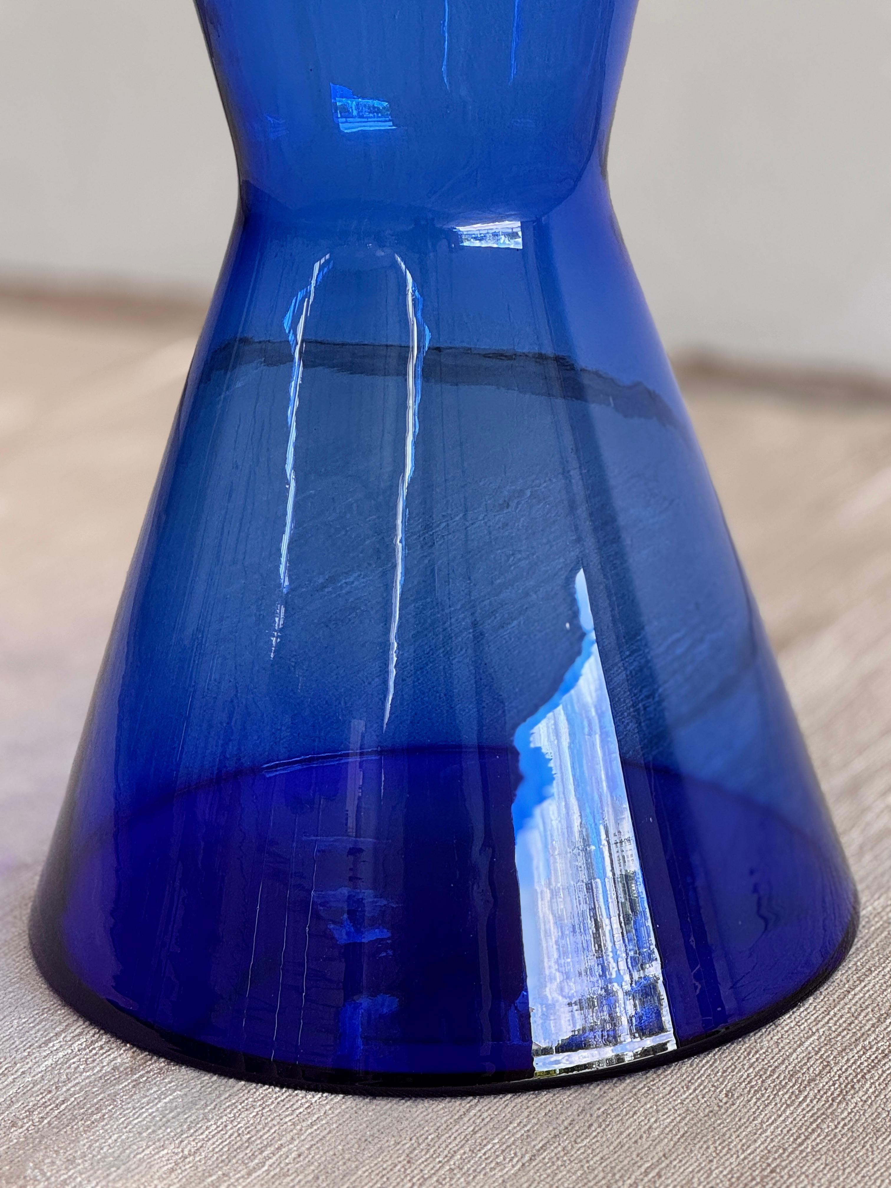 Solastra Sculptural Blown and Fused Glass Side Table For Sale 1