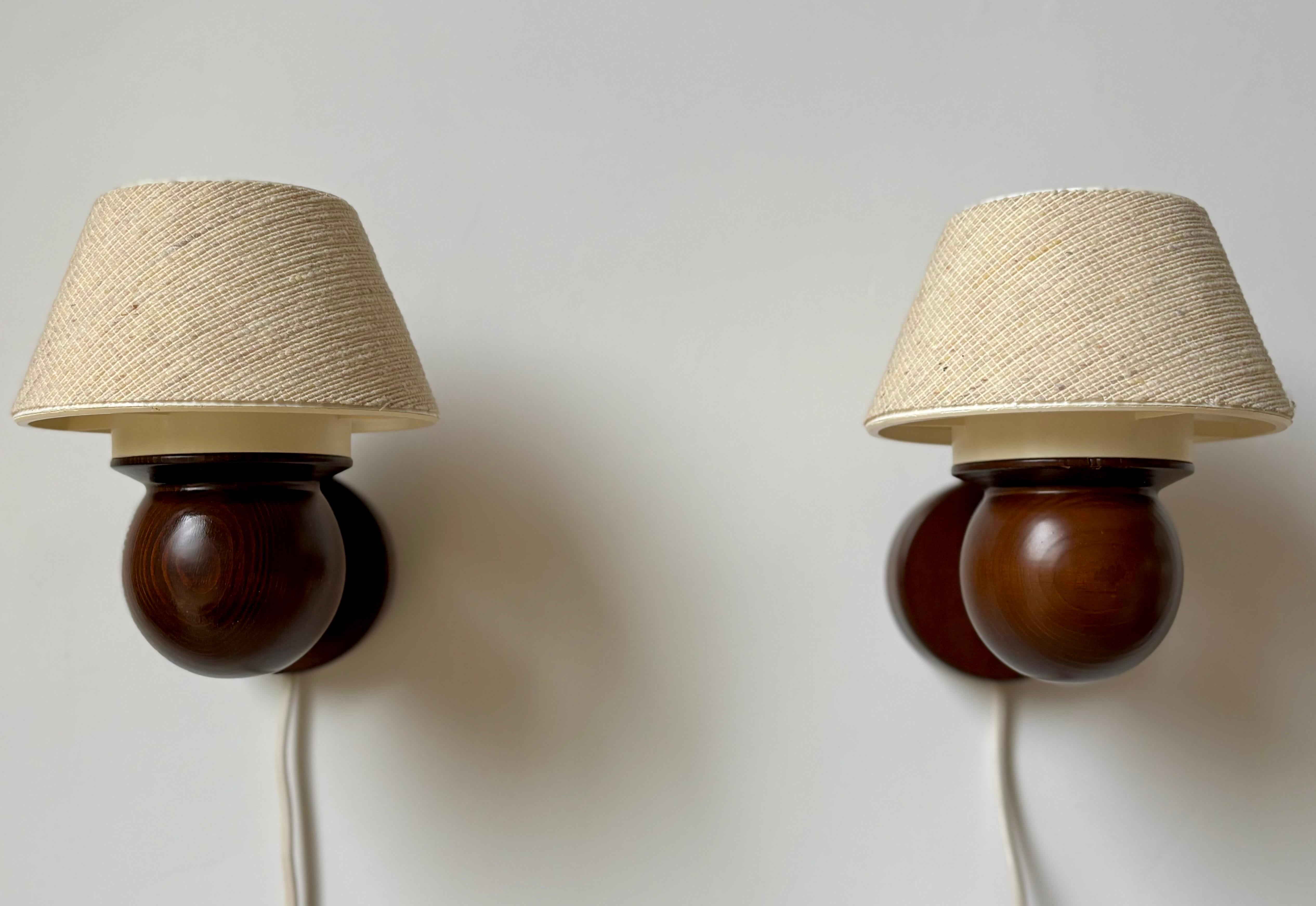 Solbackens Svarveri Dark Stained Wall Lights, 1970s In Good Condition For Sale In Copenhagen, DK