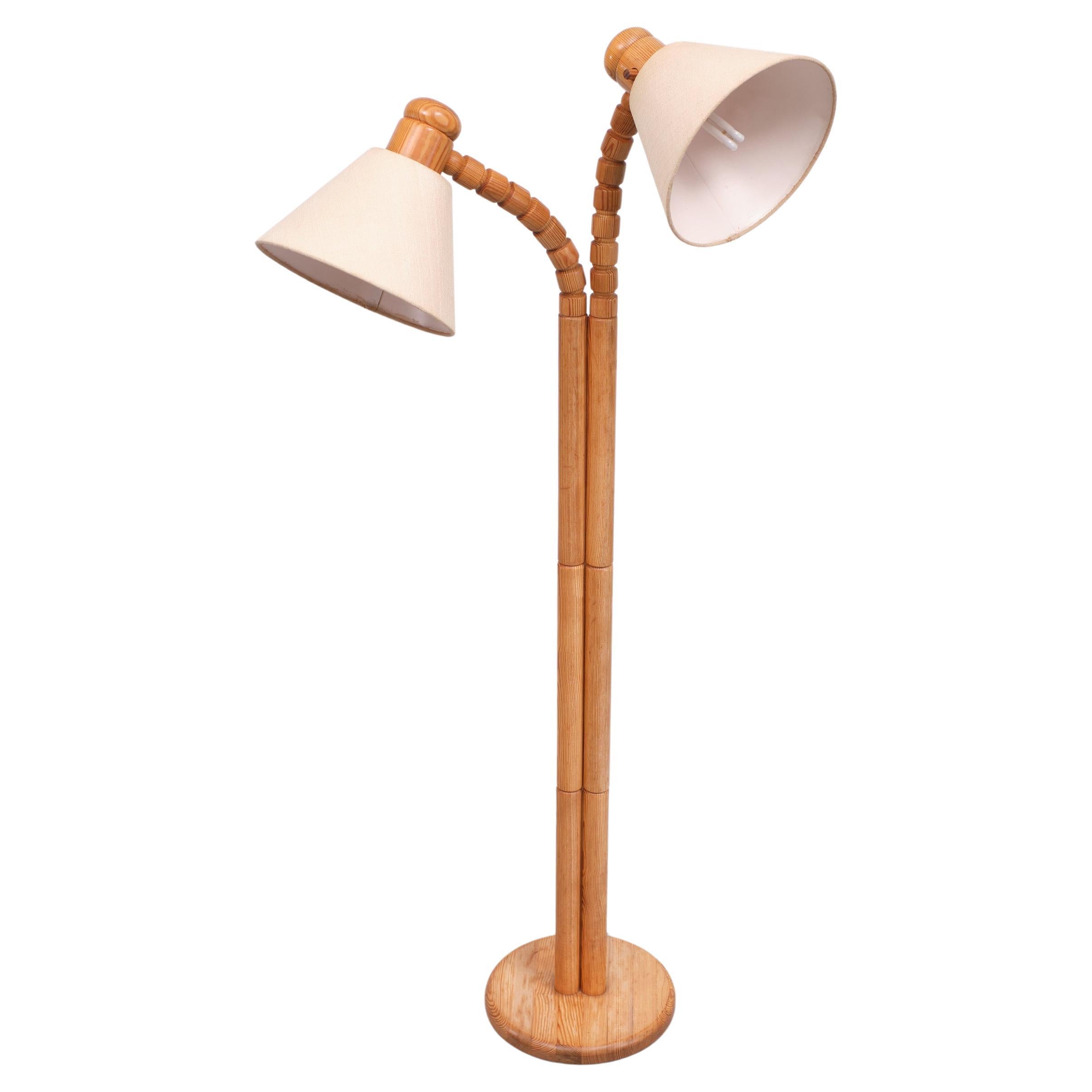 Very nice set of solid pine wood floor lamp and wall lamp. comes with its 
original Linen shades. Flexible Wooden arms. Signed. Large E27 bulbs needed.





Stated dimensions refer to the floor lamp with shade.