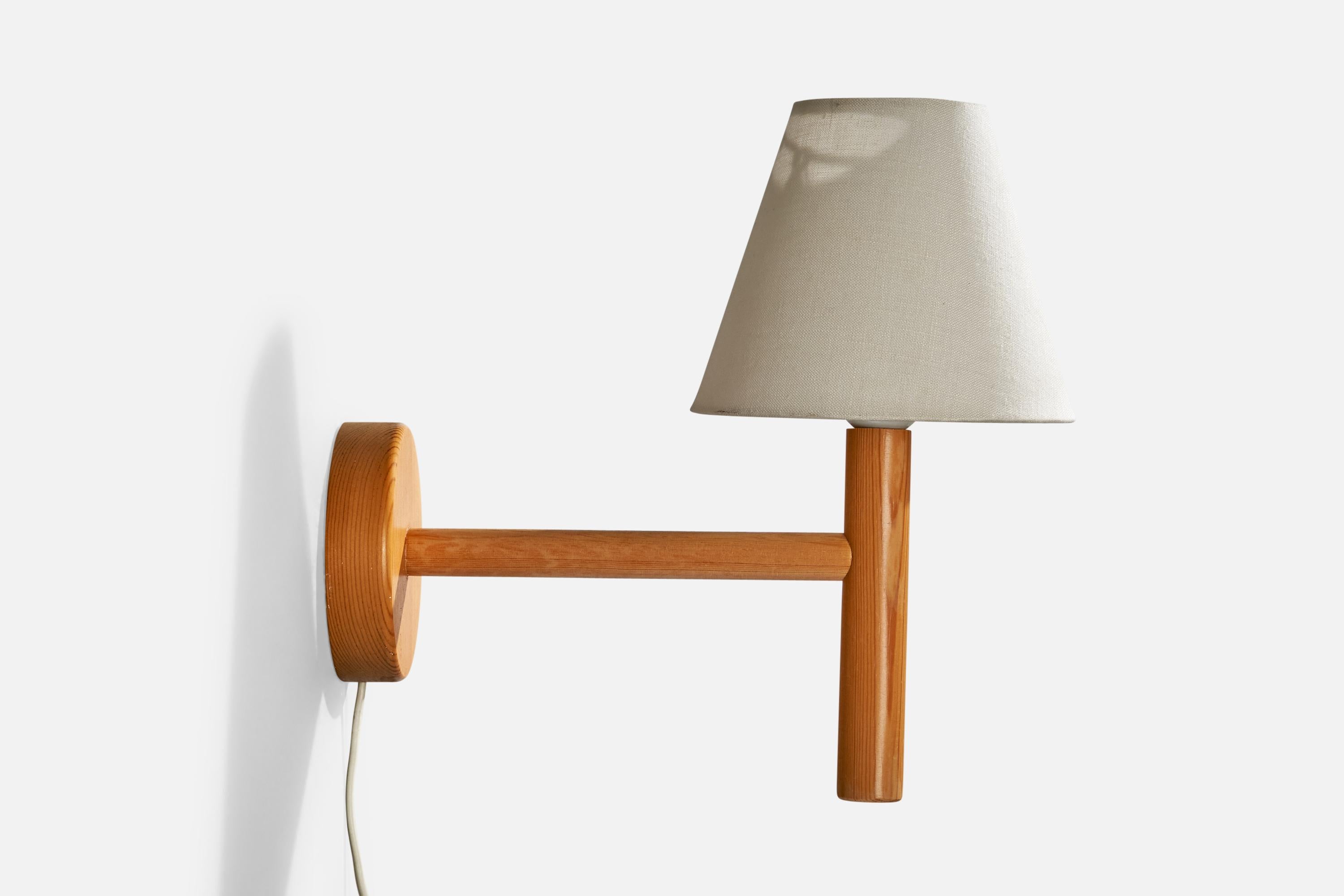 Solbackens Svarveri, Wall Lights, Kiefer, Stoff, Schweden, 1980er (Ende des 20. Jahrhunderts) im Angebot
