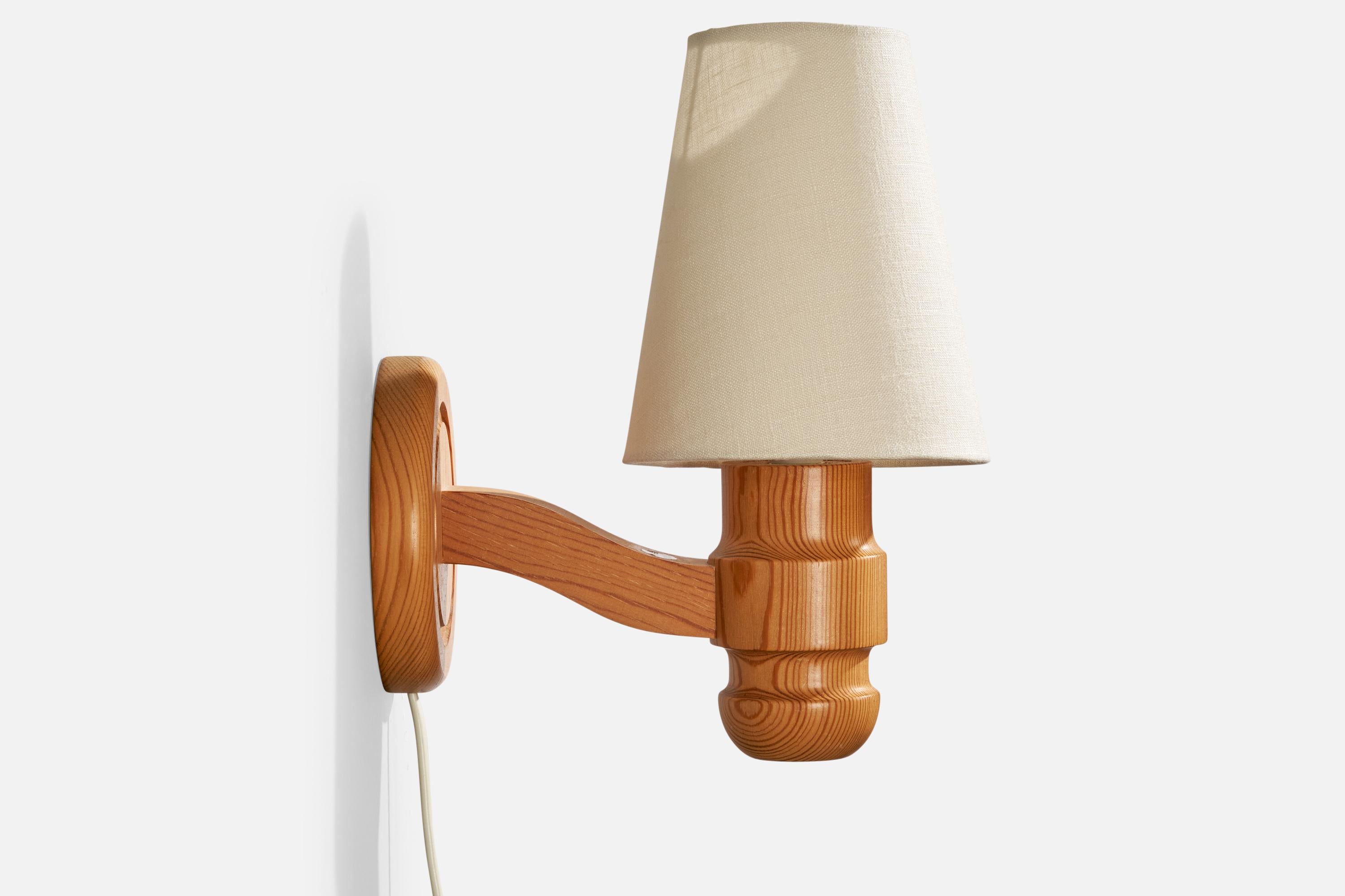 Fin du 20e siècle Solbackens Svarveri, Wall Lights, pin, tissu, Suède, années 1980 en vente