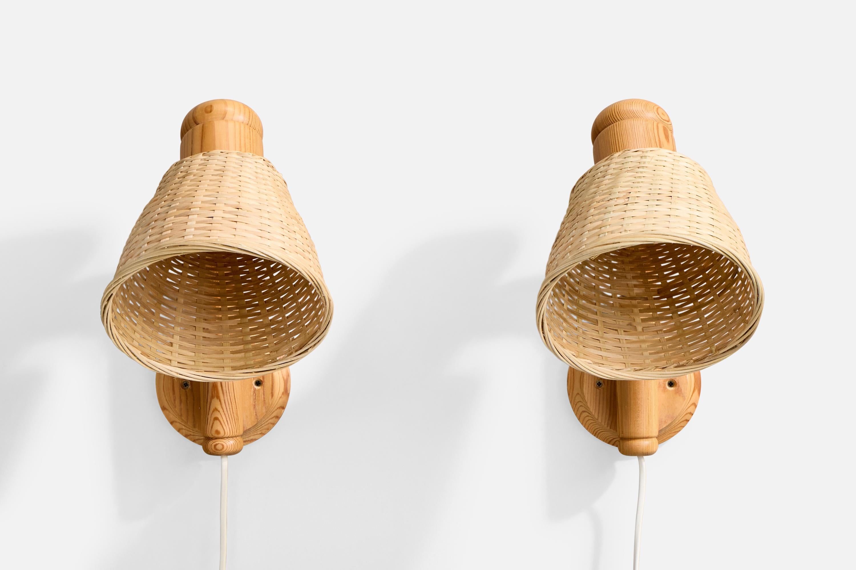 Mid-Century Modern Solbackens Svarveri, Lights, Pin, Rotin, Suède, 1970 en vente