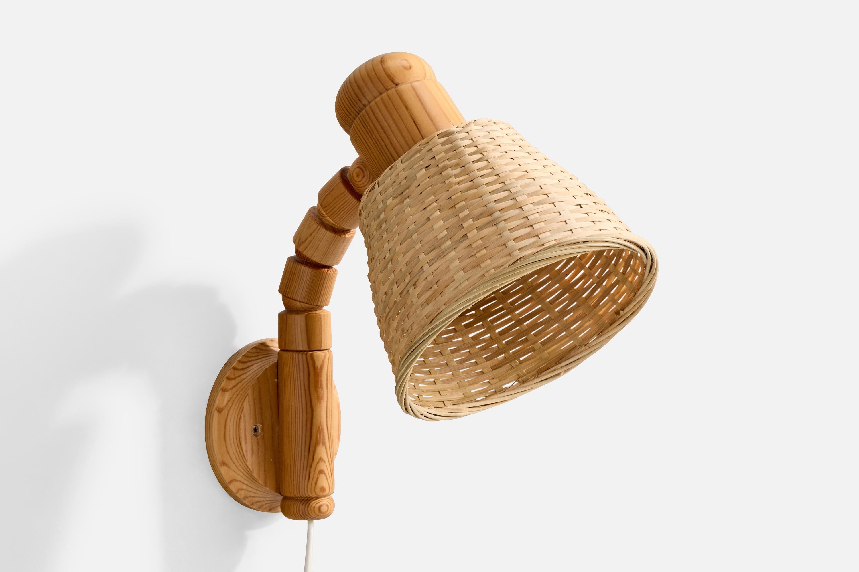 Suédois Solbackens Svarveri, Lights, Pin, Rotin, Suède, 1970 en vente