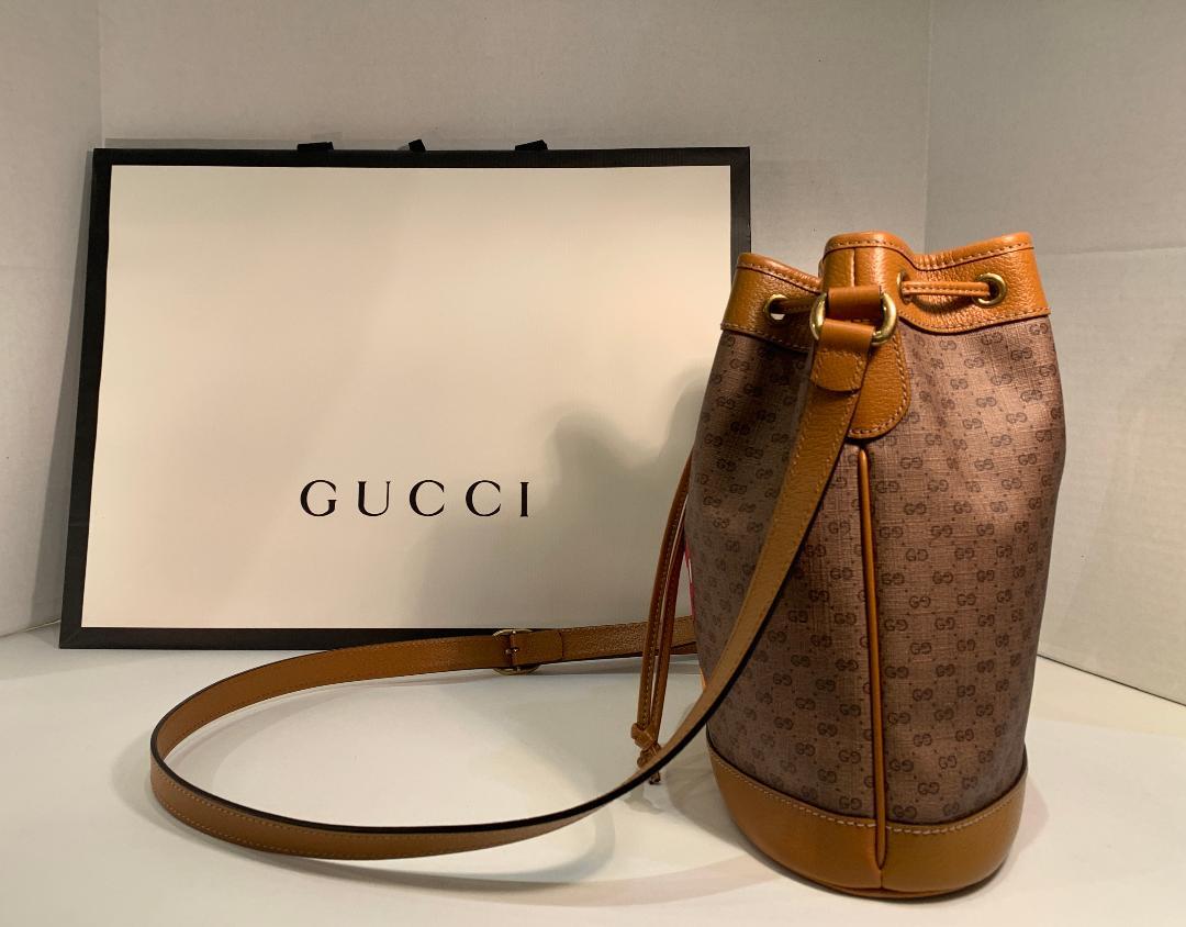SOLD OUT Gucci Mickey Mouse Year of the Rat Bucket Bag Purse In Excellent Condition In Tustin, CA
