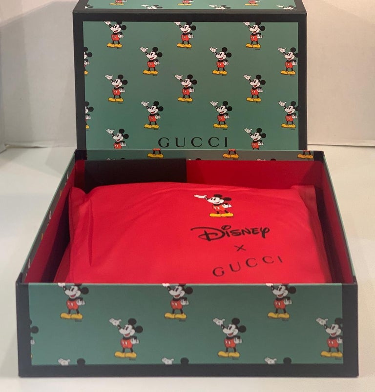 SOLD OUT Gucci Mickey Mouse Year of the Rat Bucket Bag Purse at